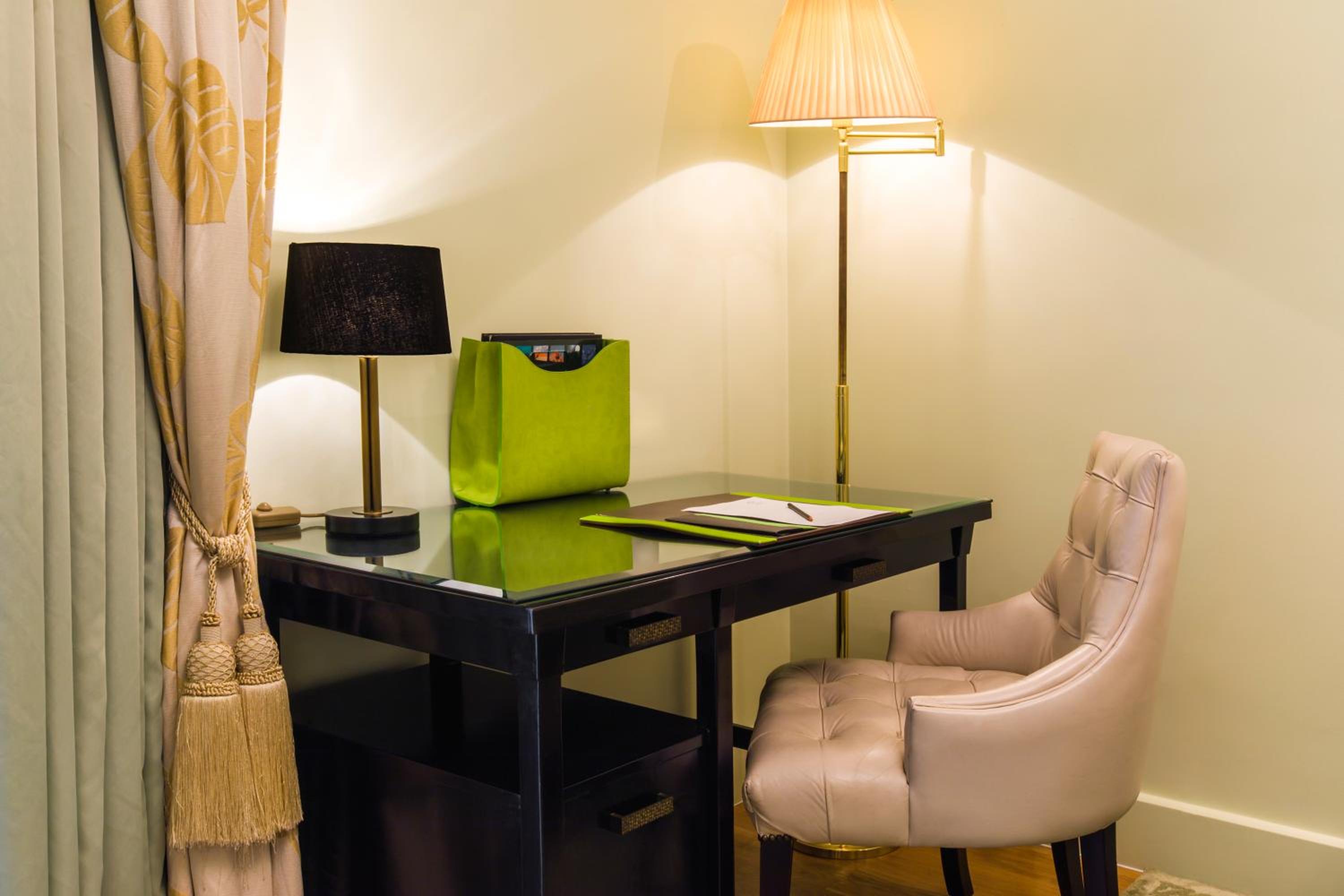 Madina Deluxe Suite - Photo 5
