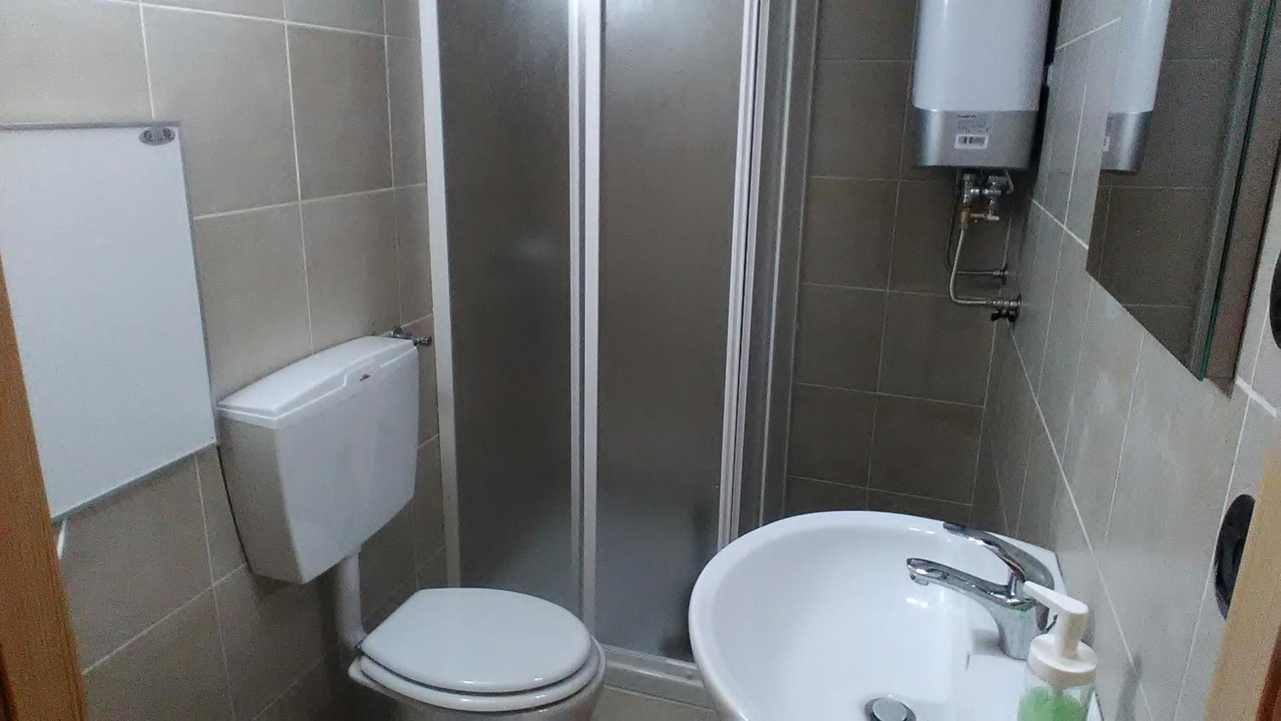 Family Room with Shower - Photo 5