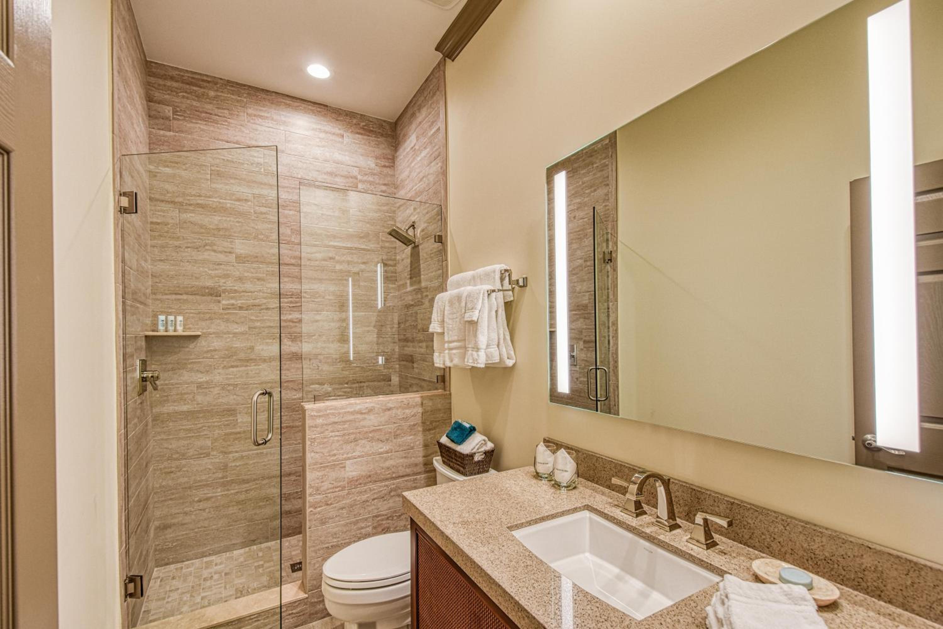 Superior King Room - Photo 10