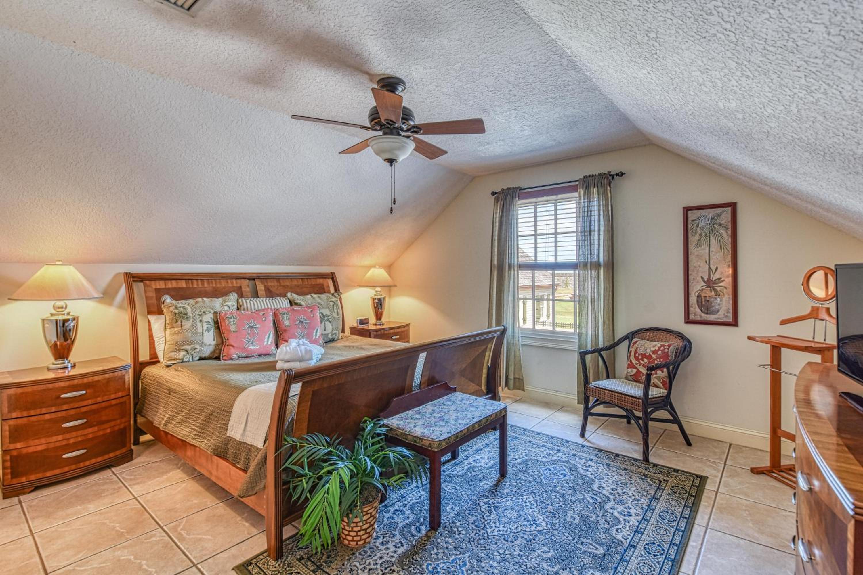 Suite with Balcony - Photo 16
