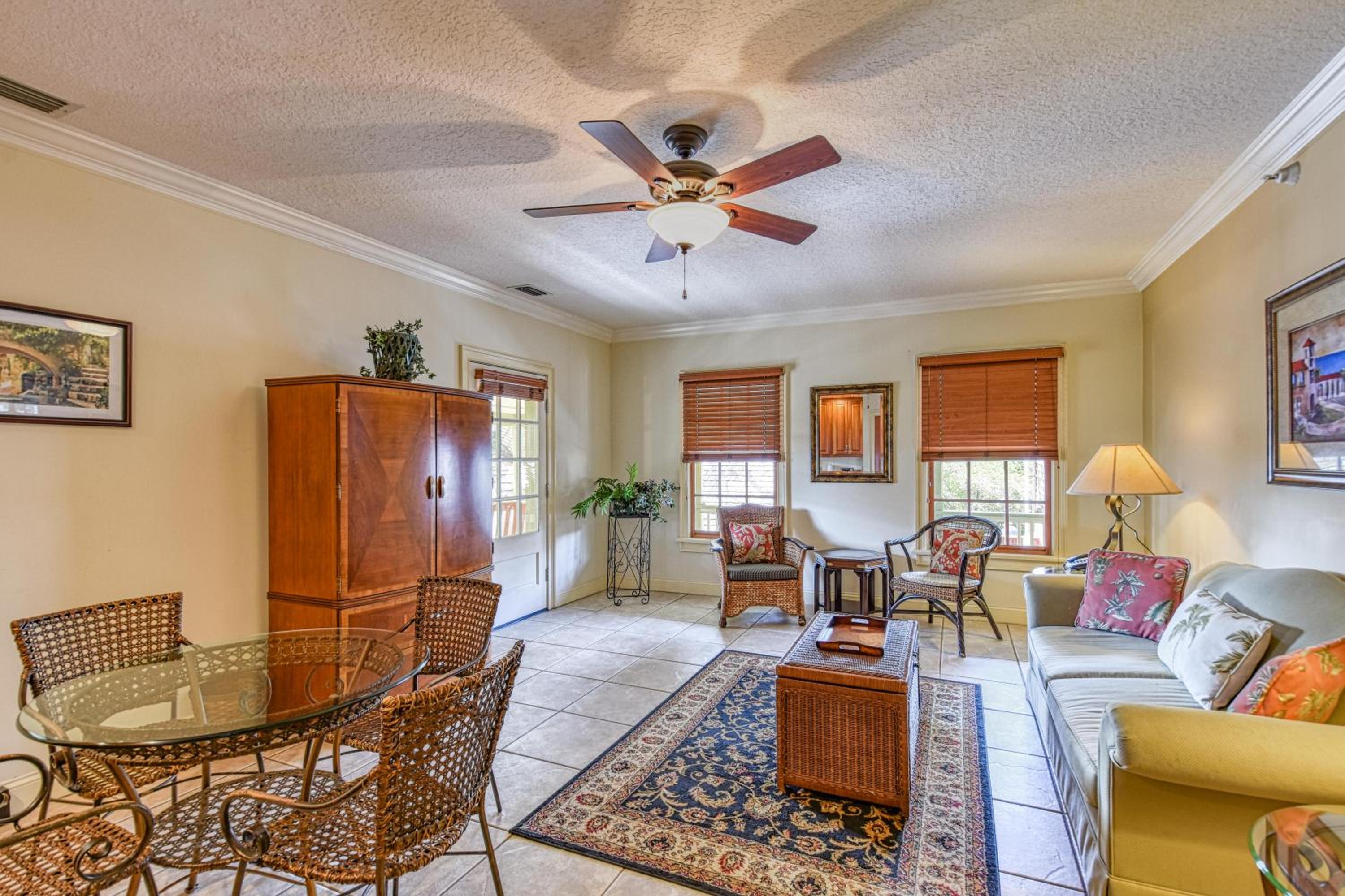 Suite with Balcony - Photo 1