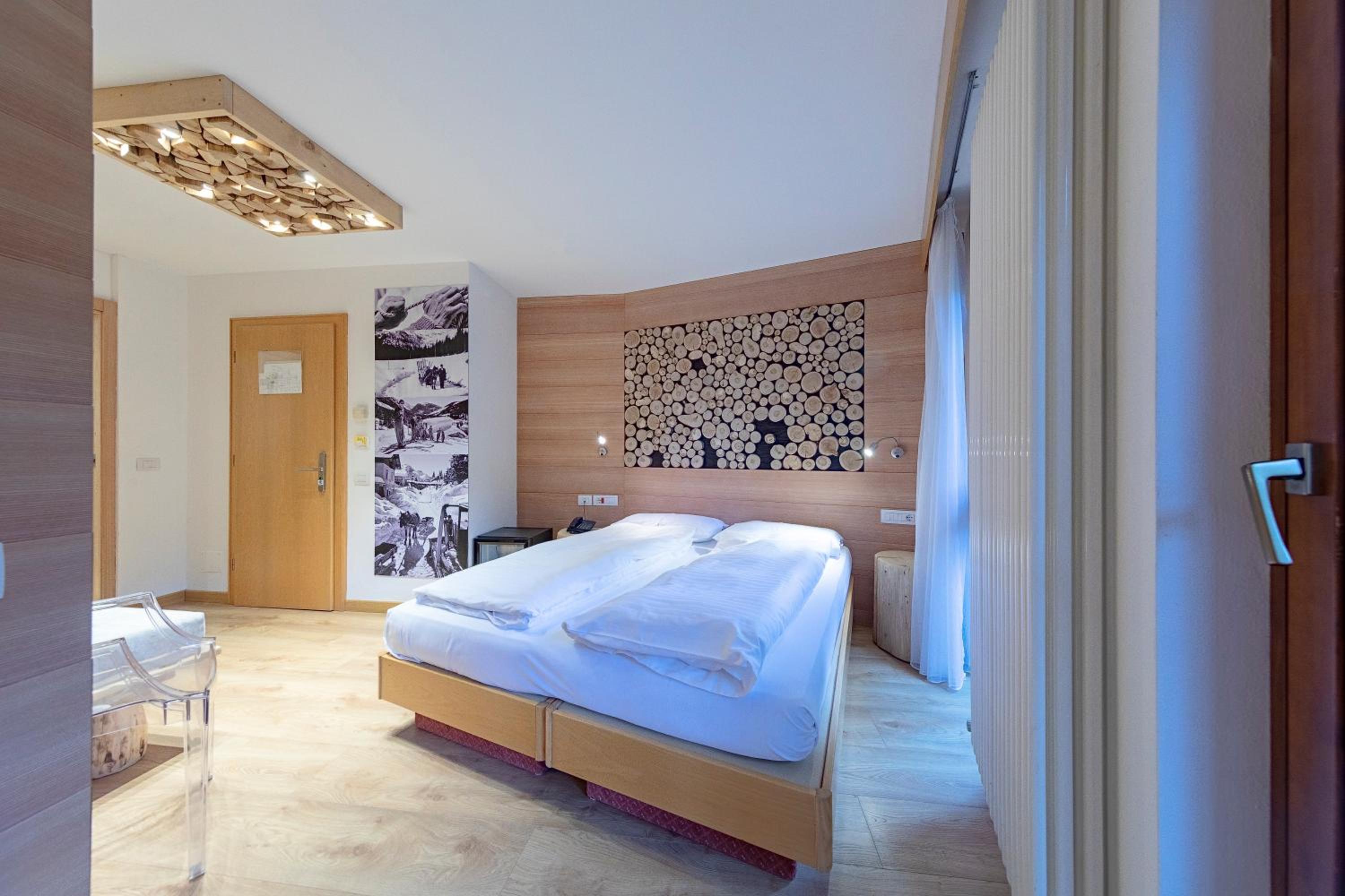 Double Room with Extra Bed photo 3