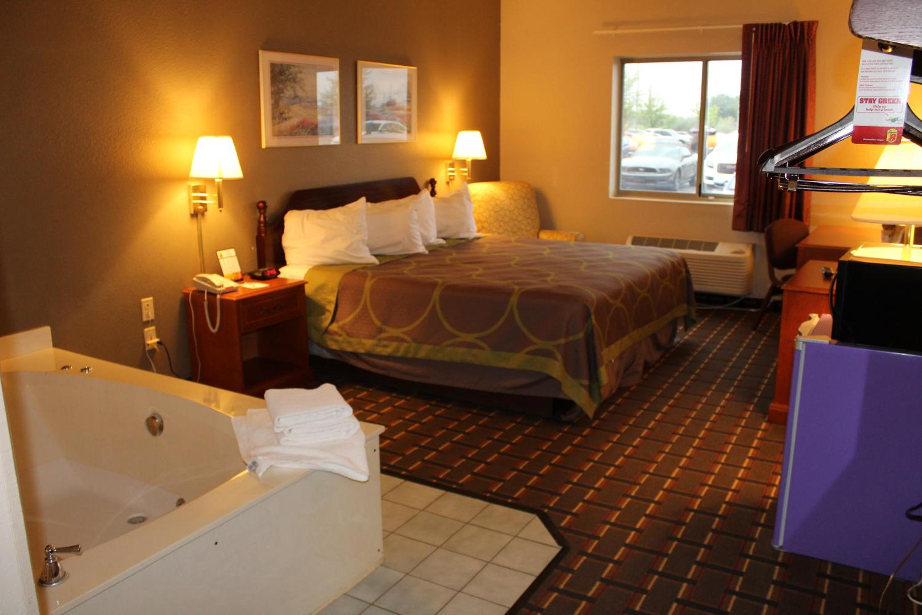 King Studio Suite - Non-Smoking - Photo 1