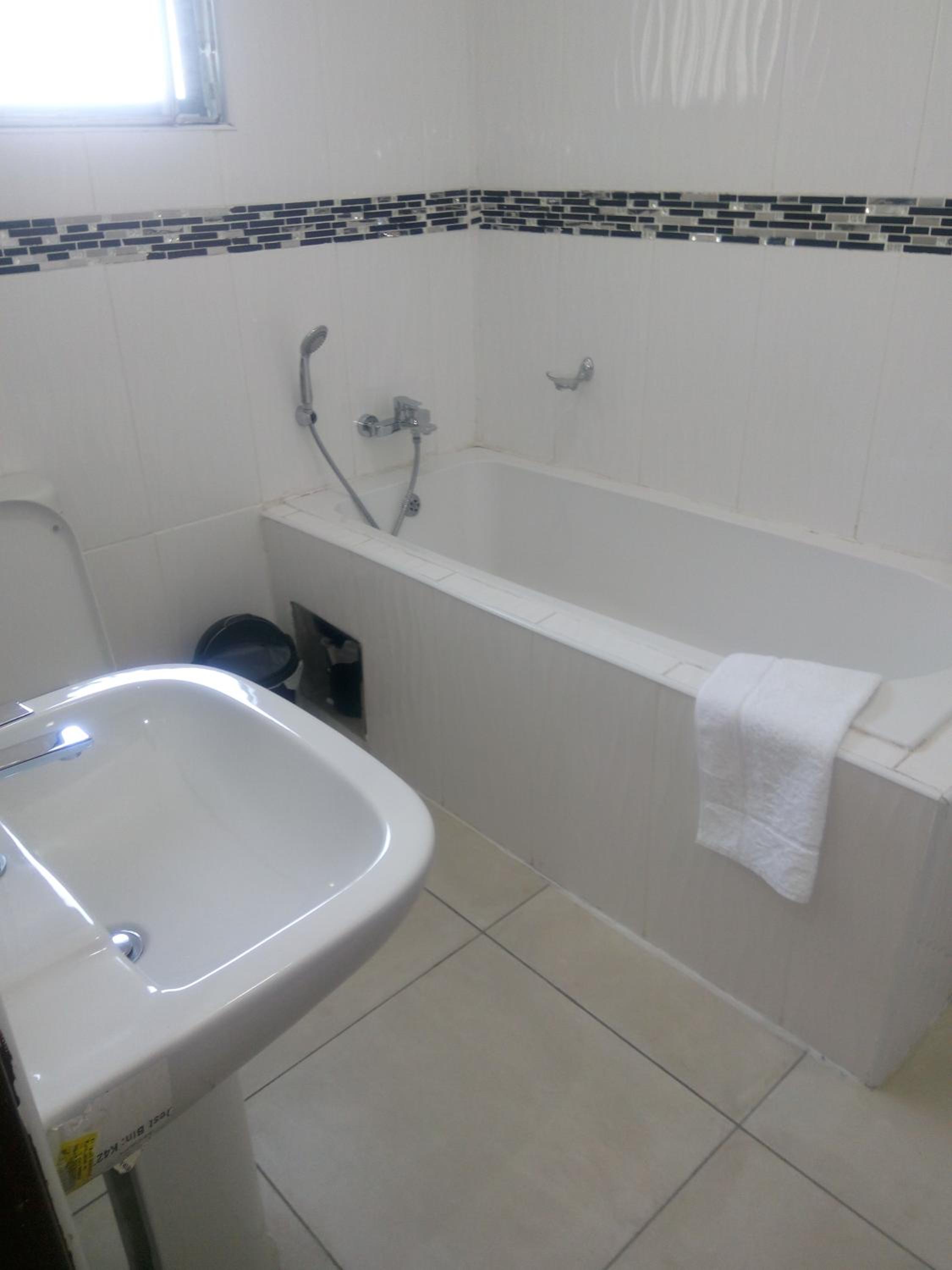 Budget Double Or Twin Room photo 1