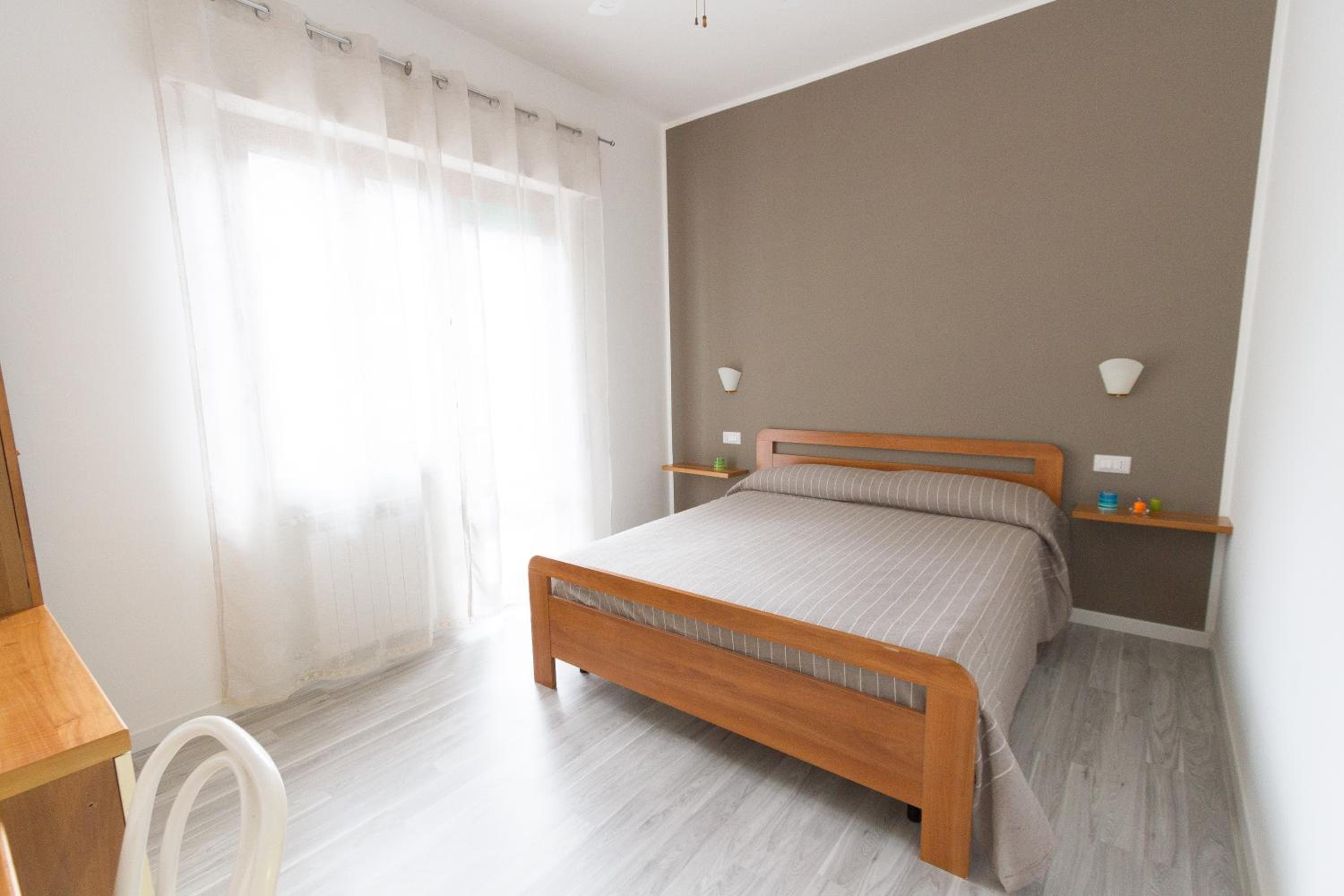 Double Room with Private External Bathroom photo 1