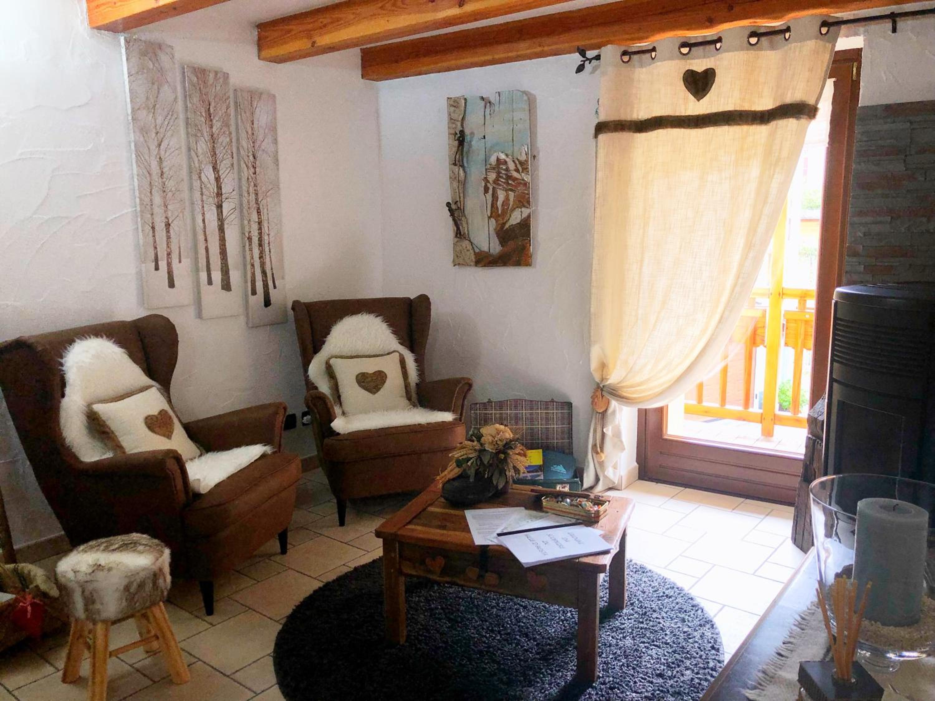 Double Room with Private Bathroom - Photo 15