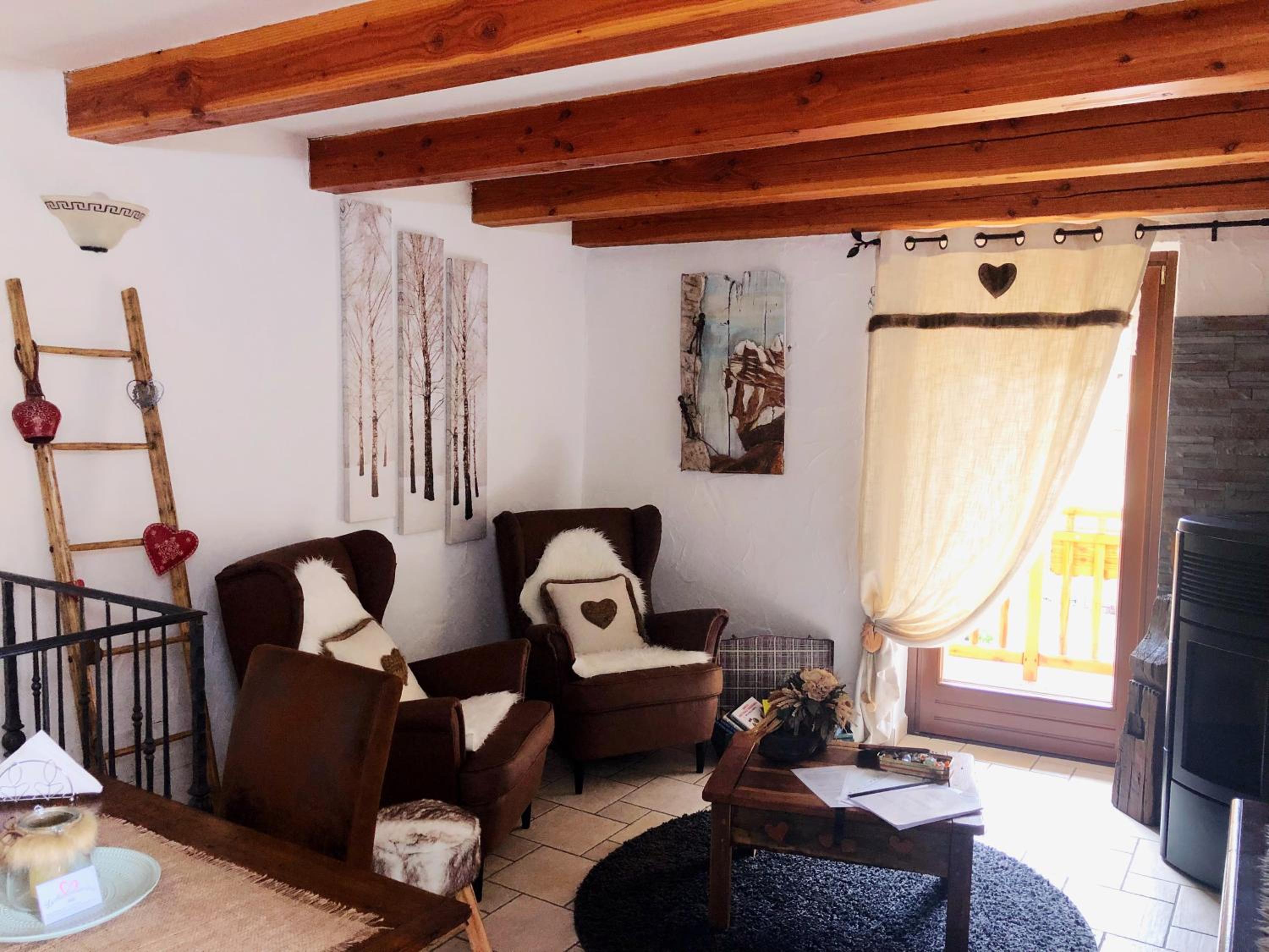 Double Room with Private Bathroom - Photo 22