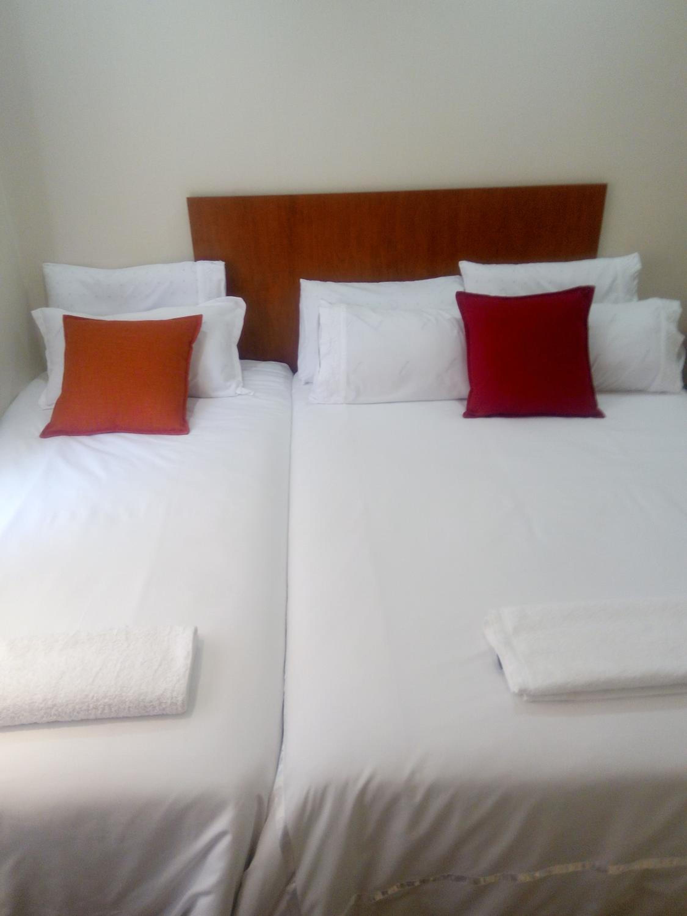 Budget Double Or Twin Room photo 2