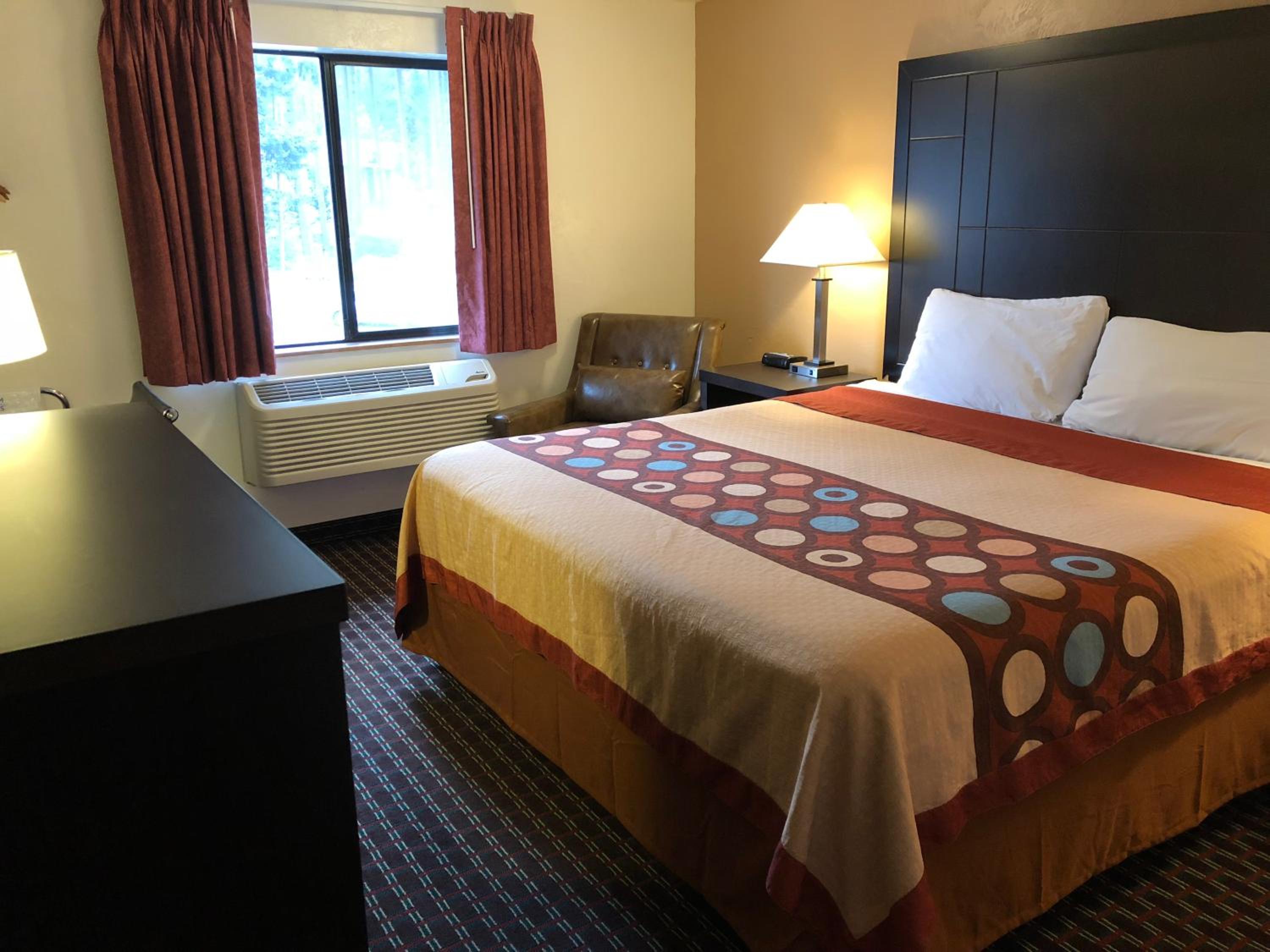 King Room- Non-Smoking photo 3