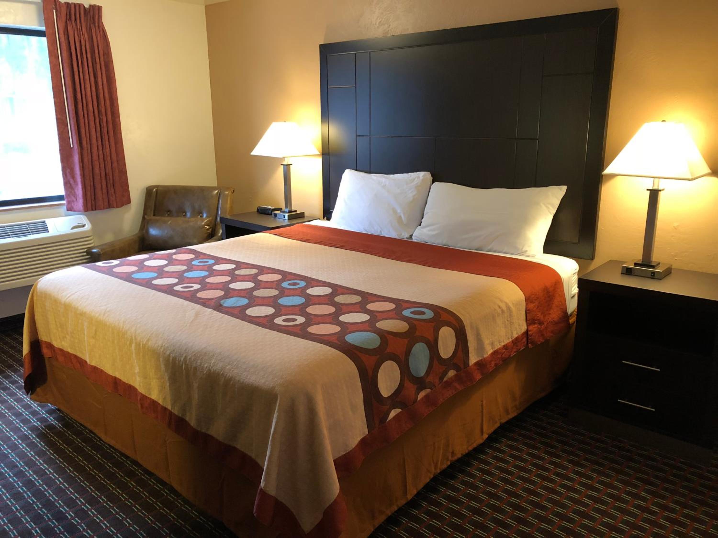 King Room- Non-Smoking photo 1