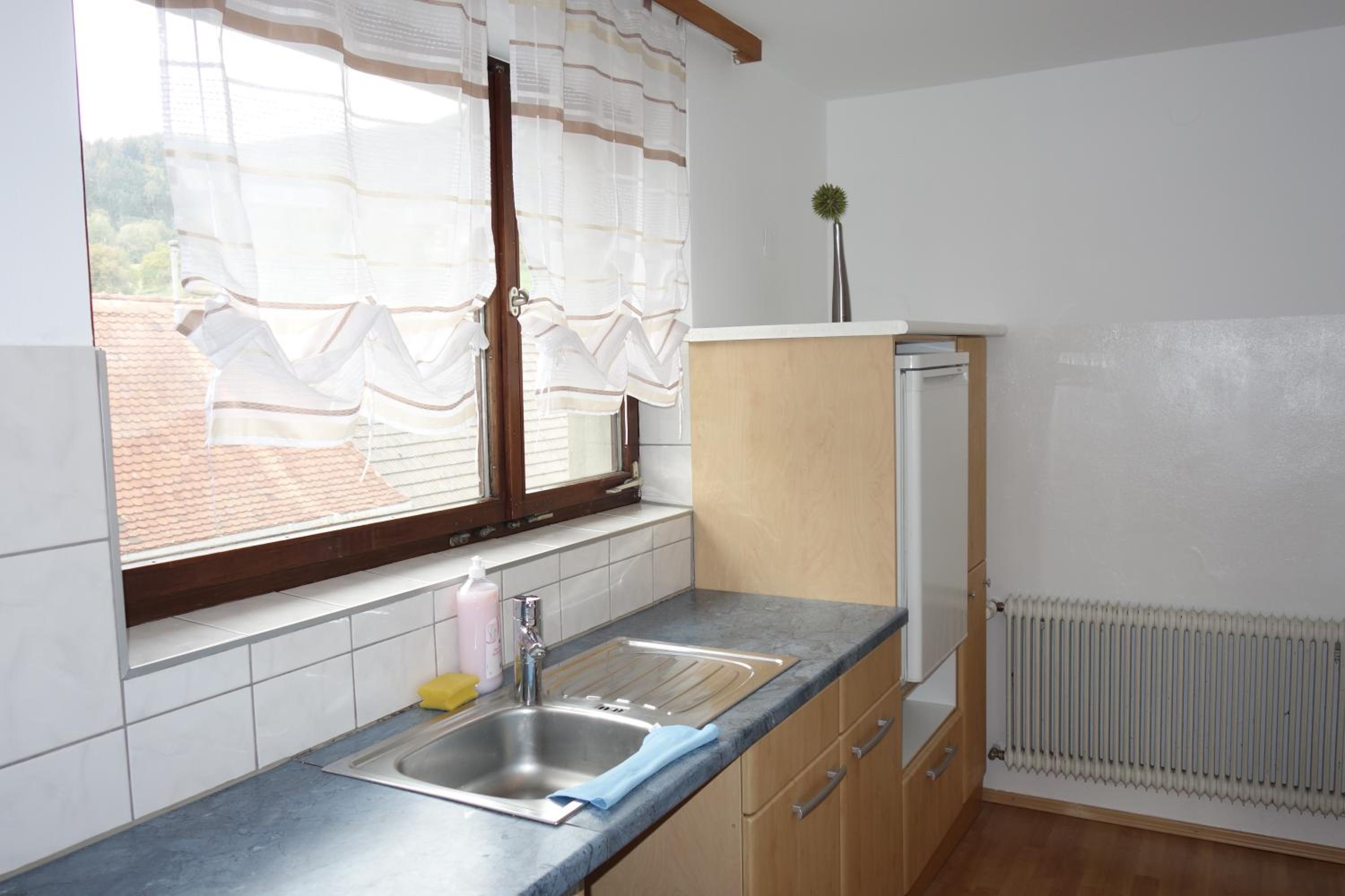 Apartment with Balcony - Photo 11