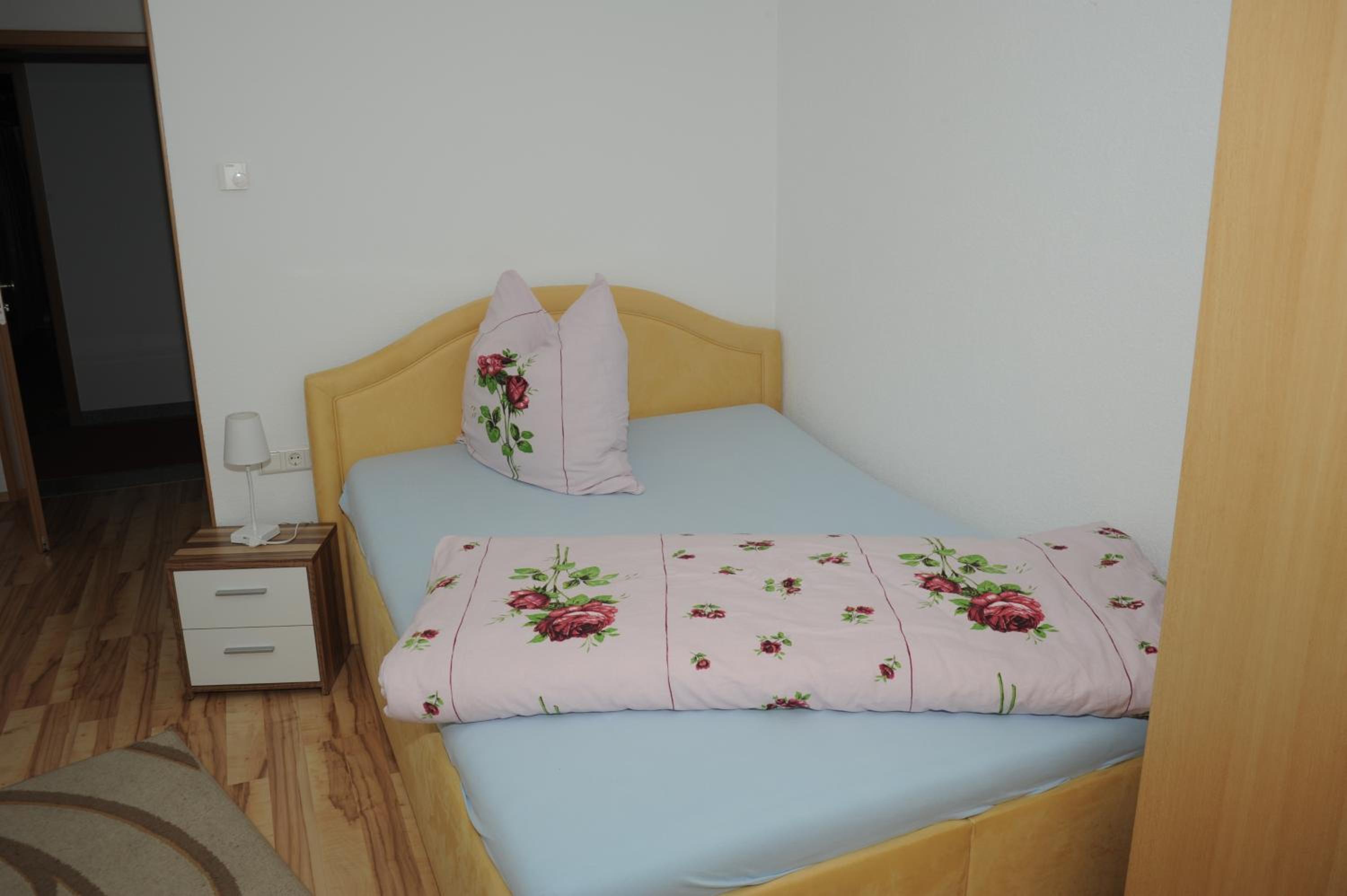 Single Room photo 2