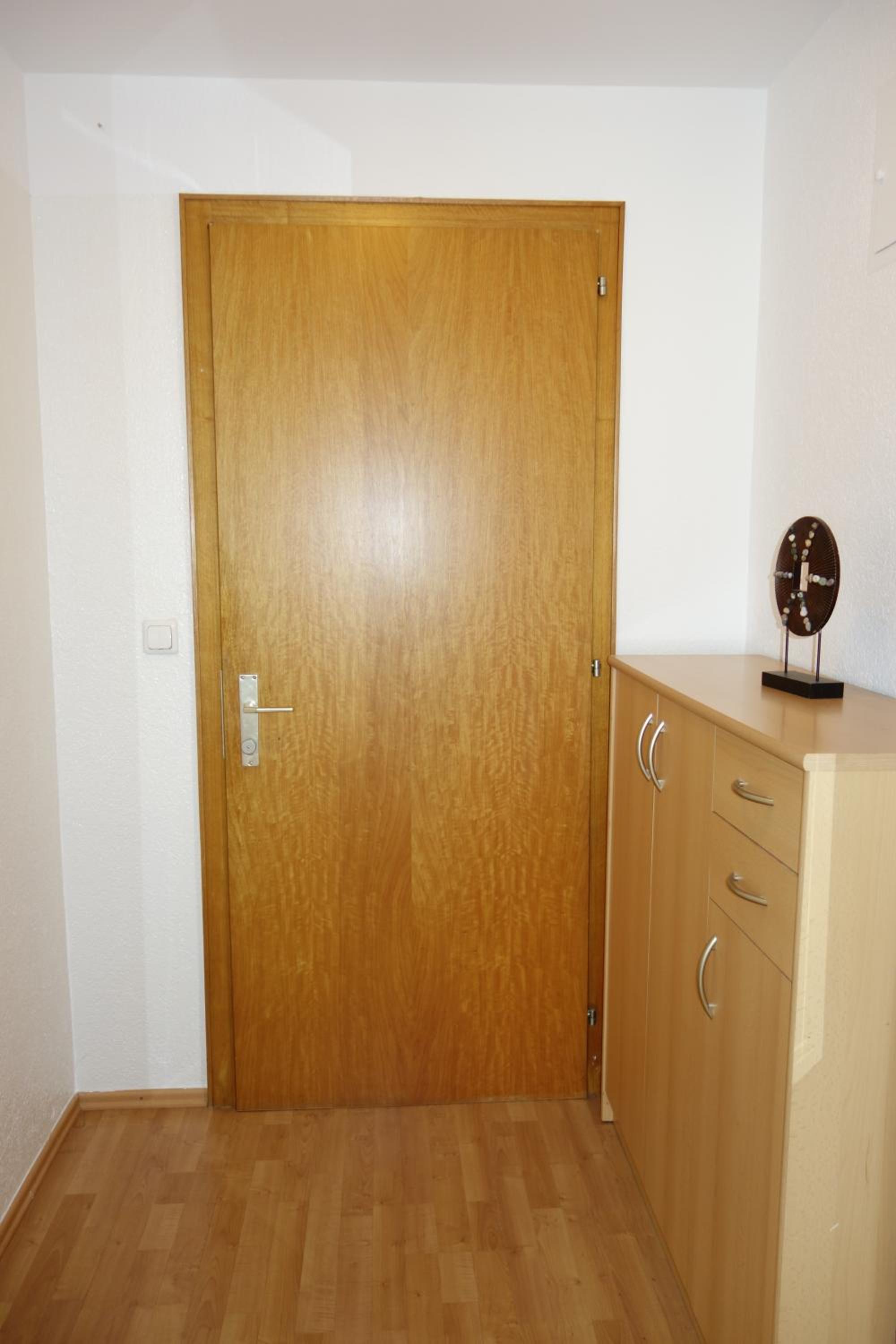 Apartment with Balcony - Photo 6
