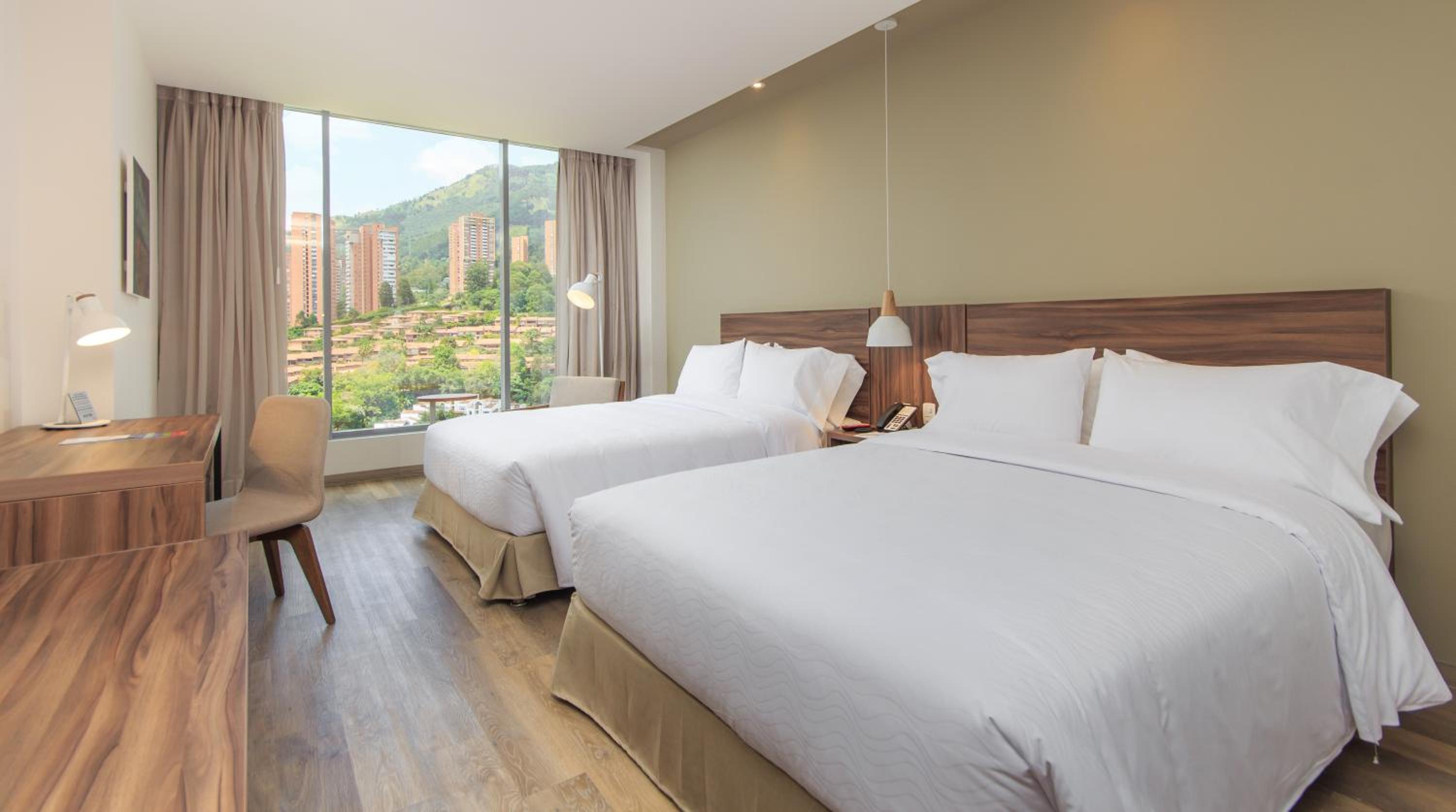 Standard Double Room with Two Double Beds photo 1