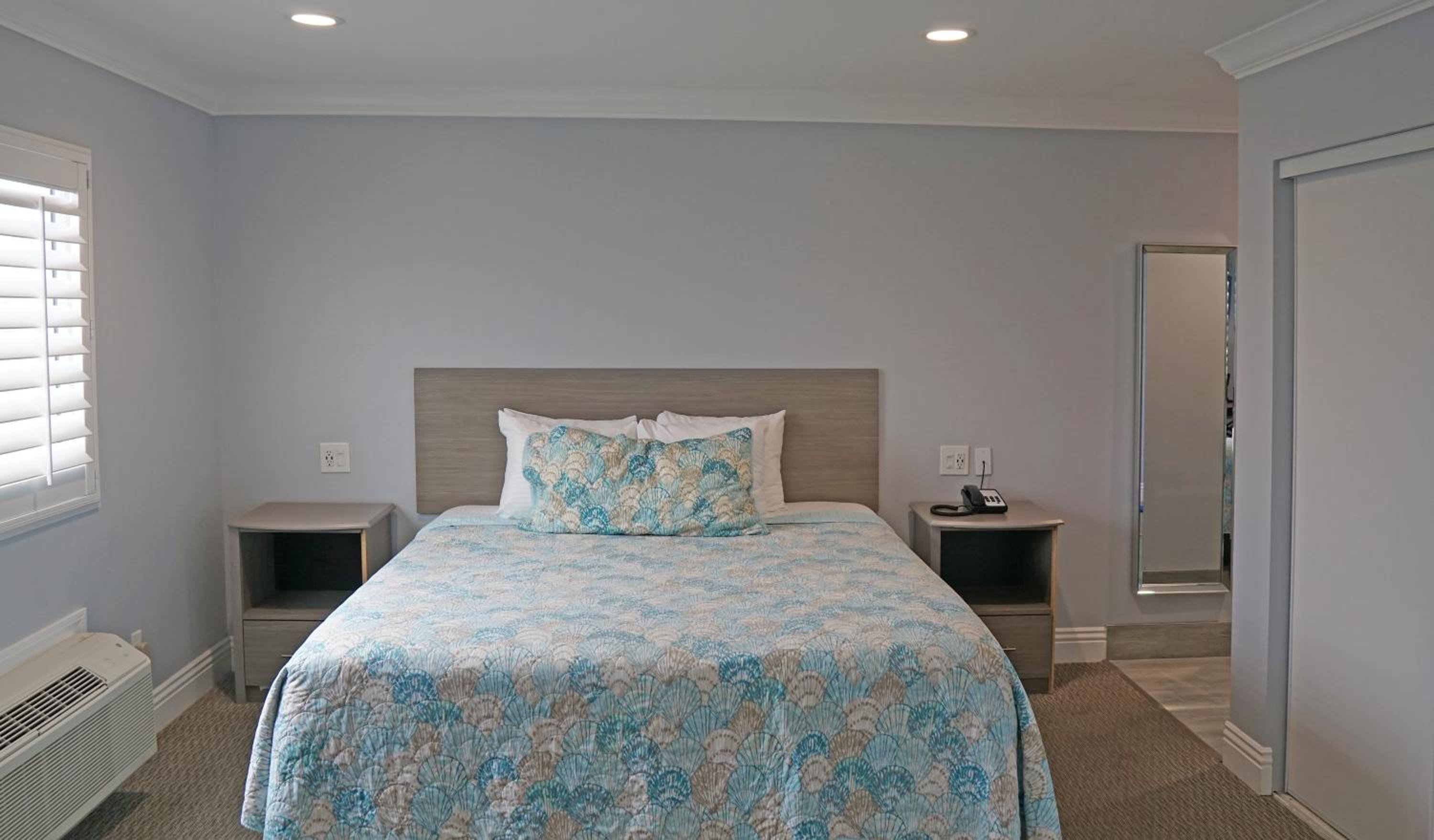 King Room with Spa Bath - Harbor View - Photo 1