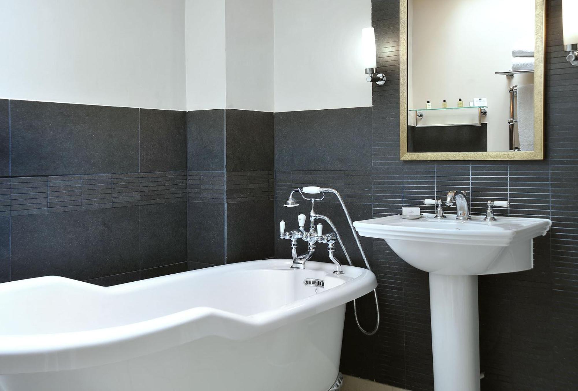 Classic Double Room - Photo 2