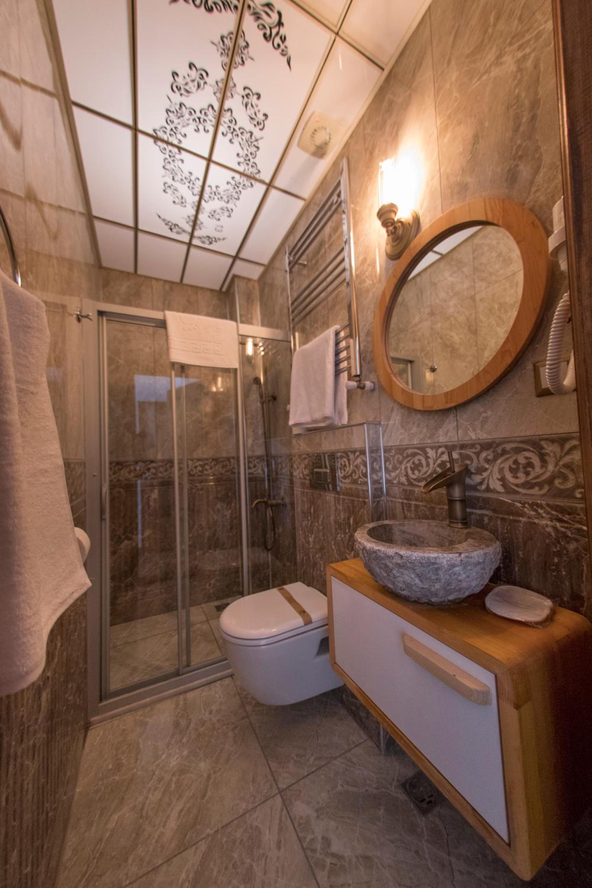 Standard Double Room - Photo 3