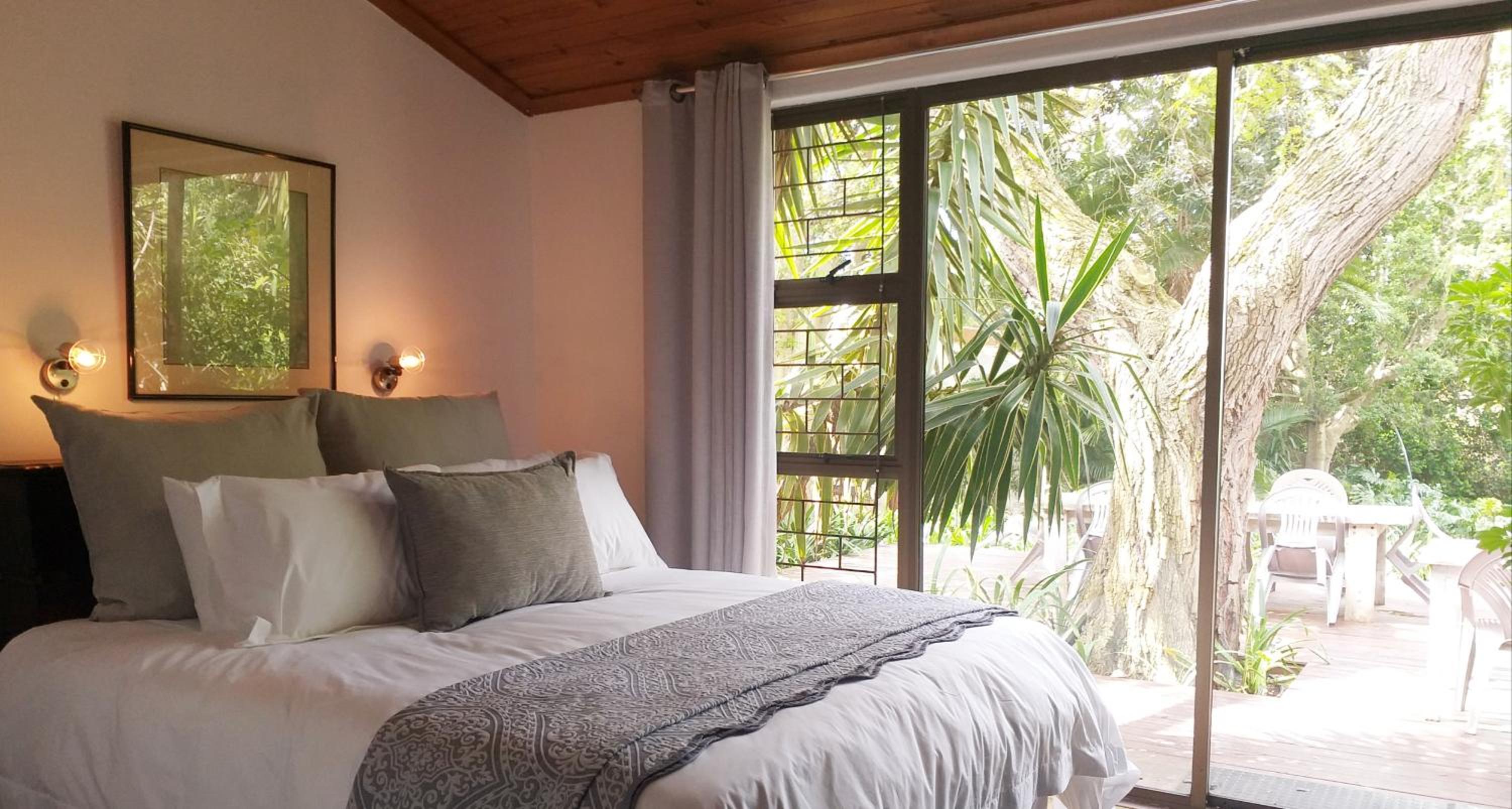Two-Bedroom Suite - Photo 19