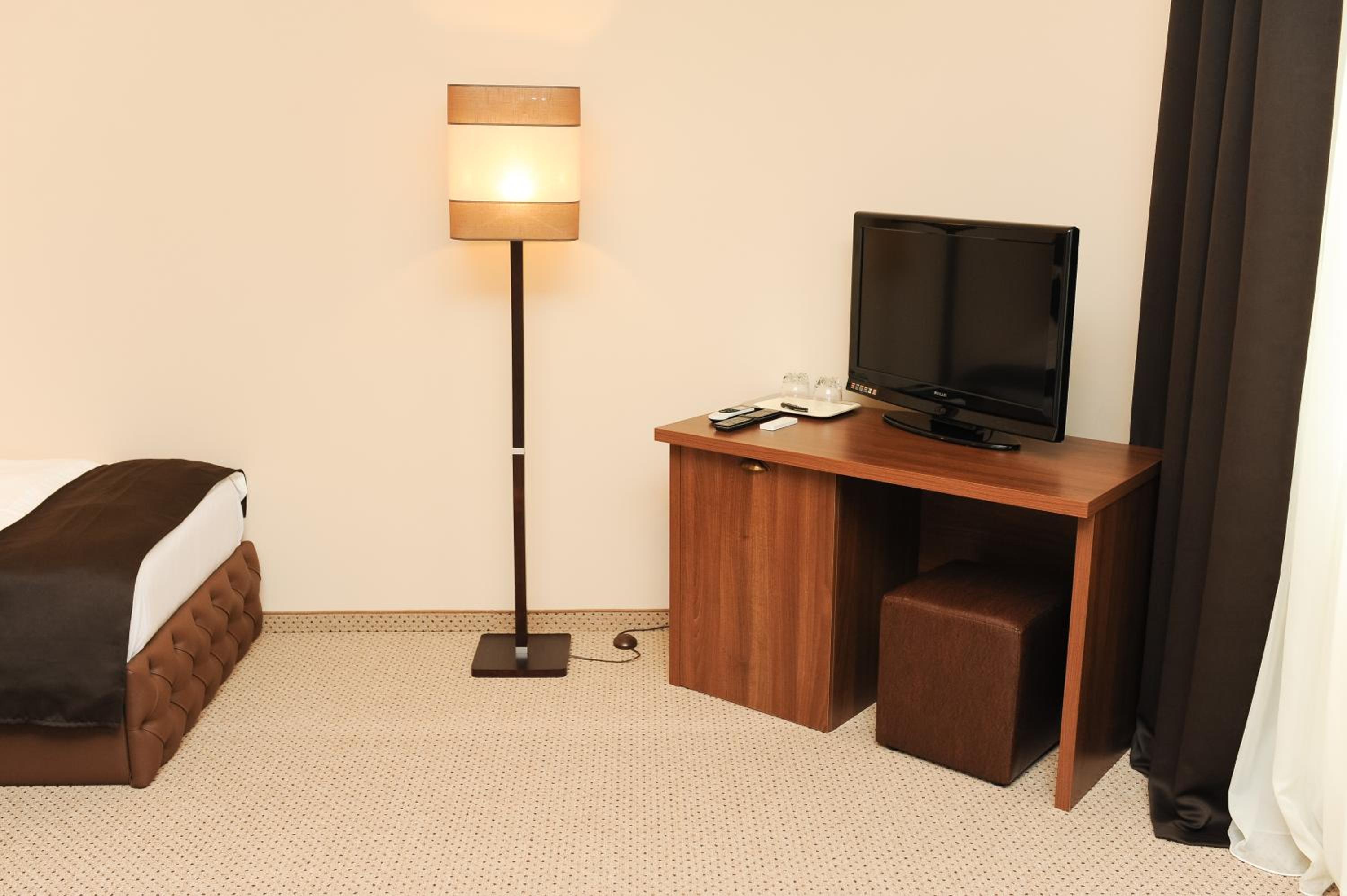 Double Room - Photo 3