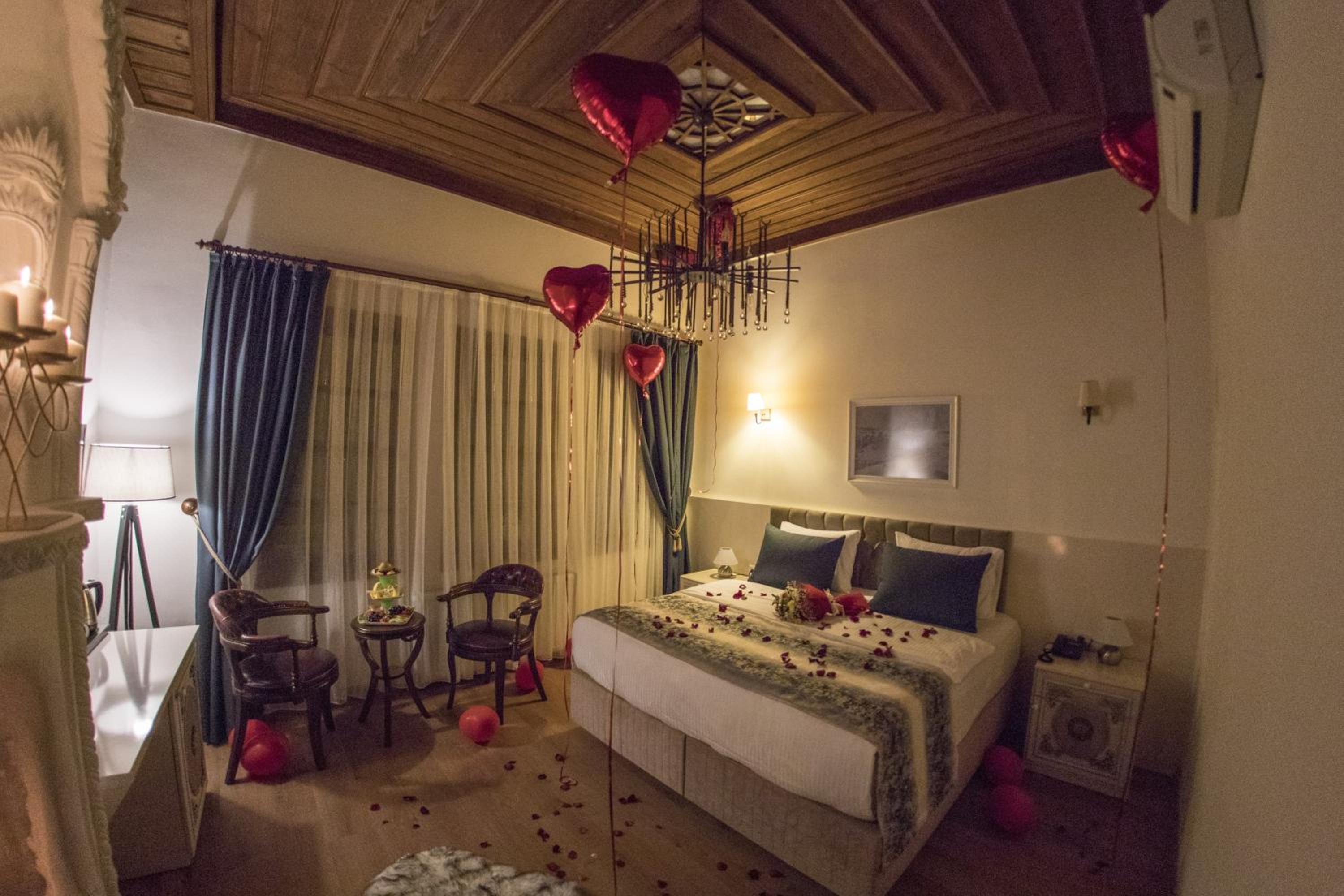 Deluxe Room - Photo 2