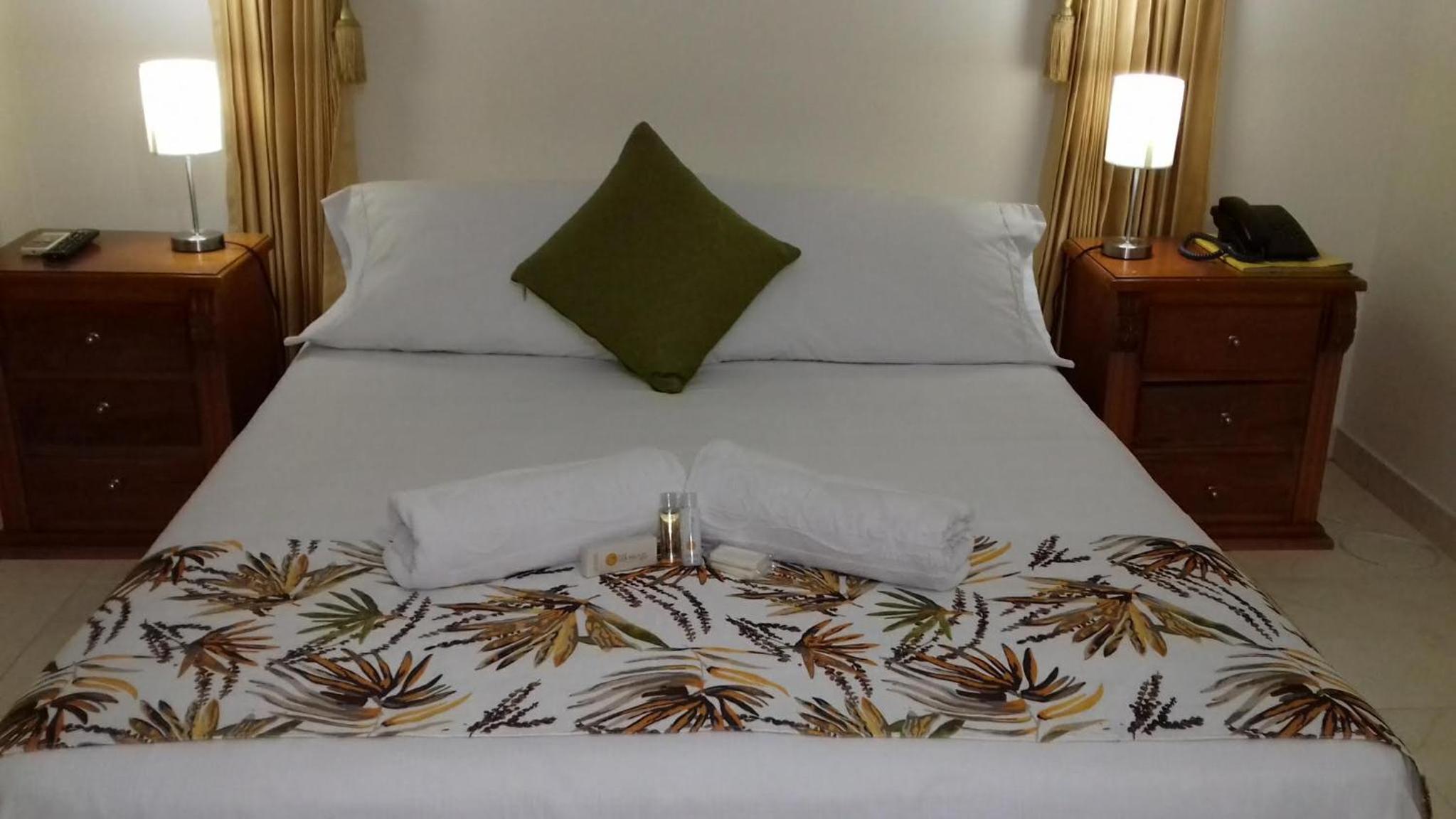 Standard Double Room - Photo 7