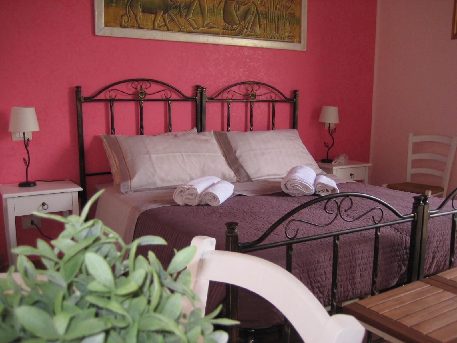 Double Room with Garden View - Photo 8