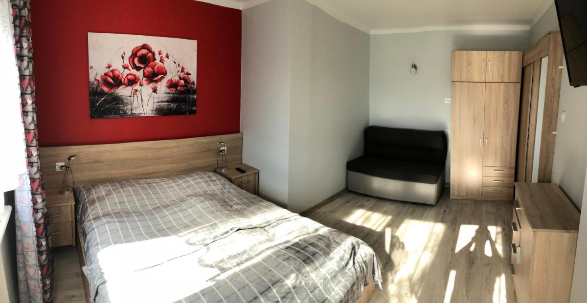 One-Bedroom Apartment photo 2