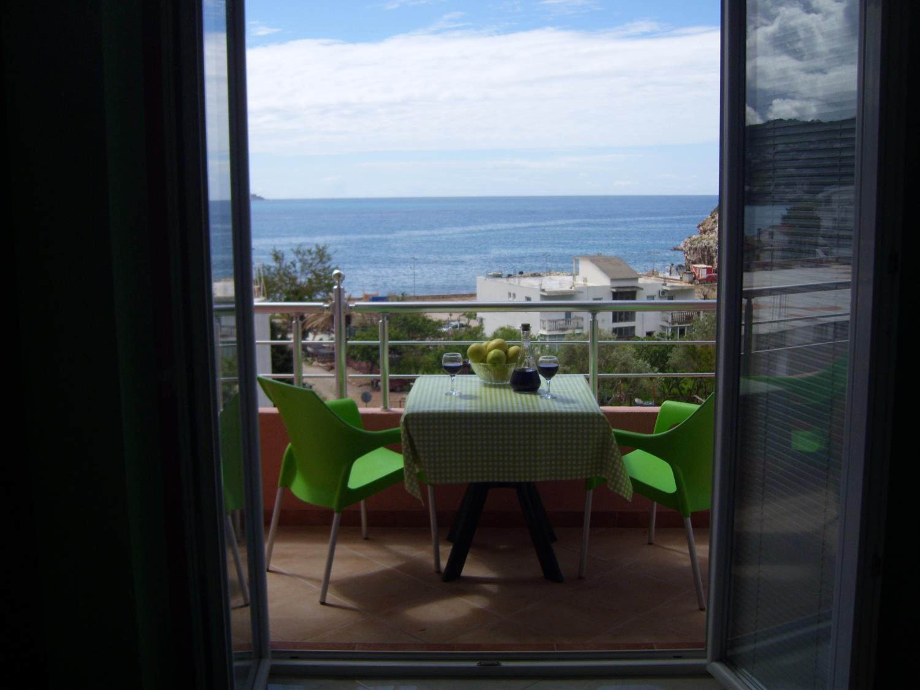 Studio Apartment with Sea View photo 2