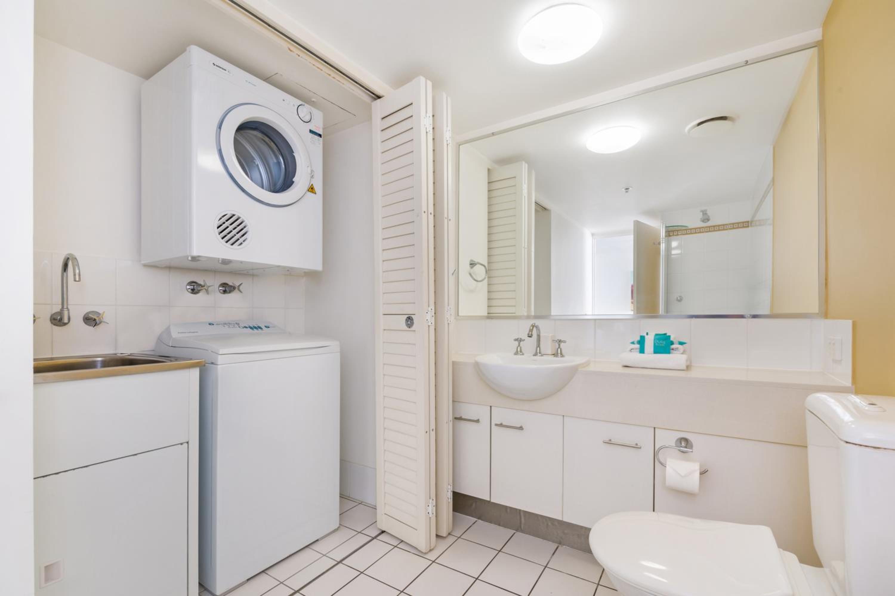 Two Bedroom Apartment with Ocean View photo 2