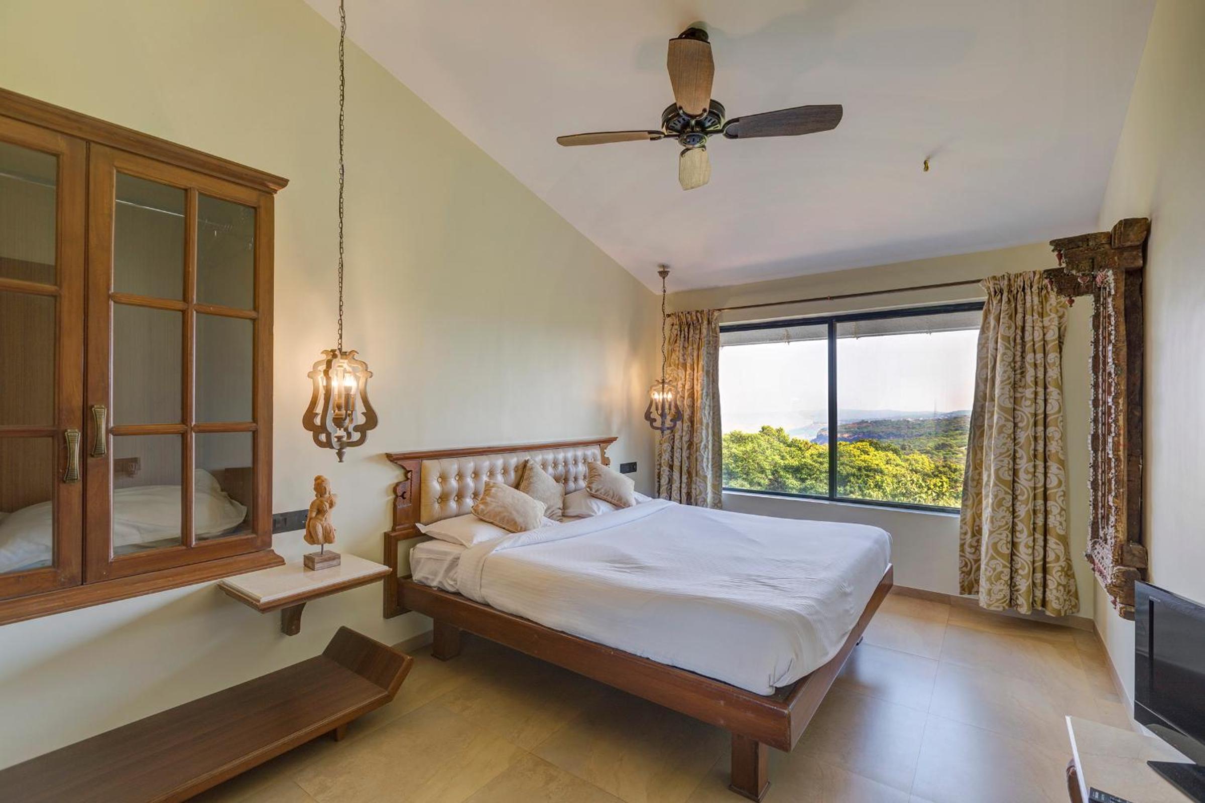 2 Bed Suite - Photo 1