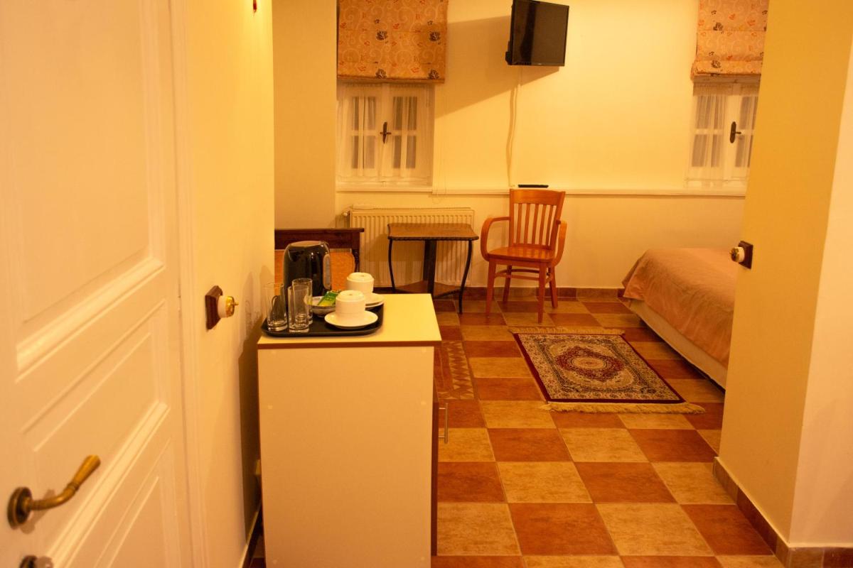 Two-Bedroom Apartment photo 2