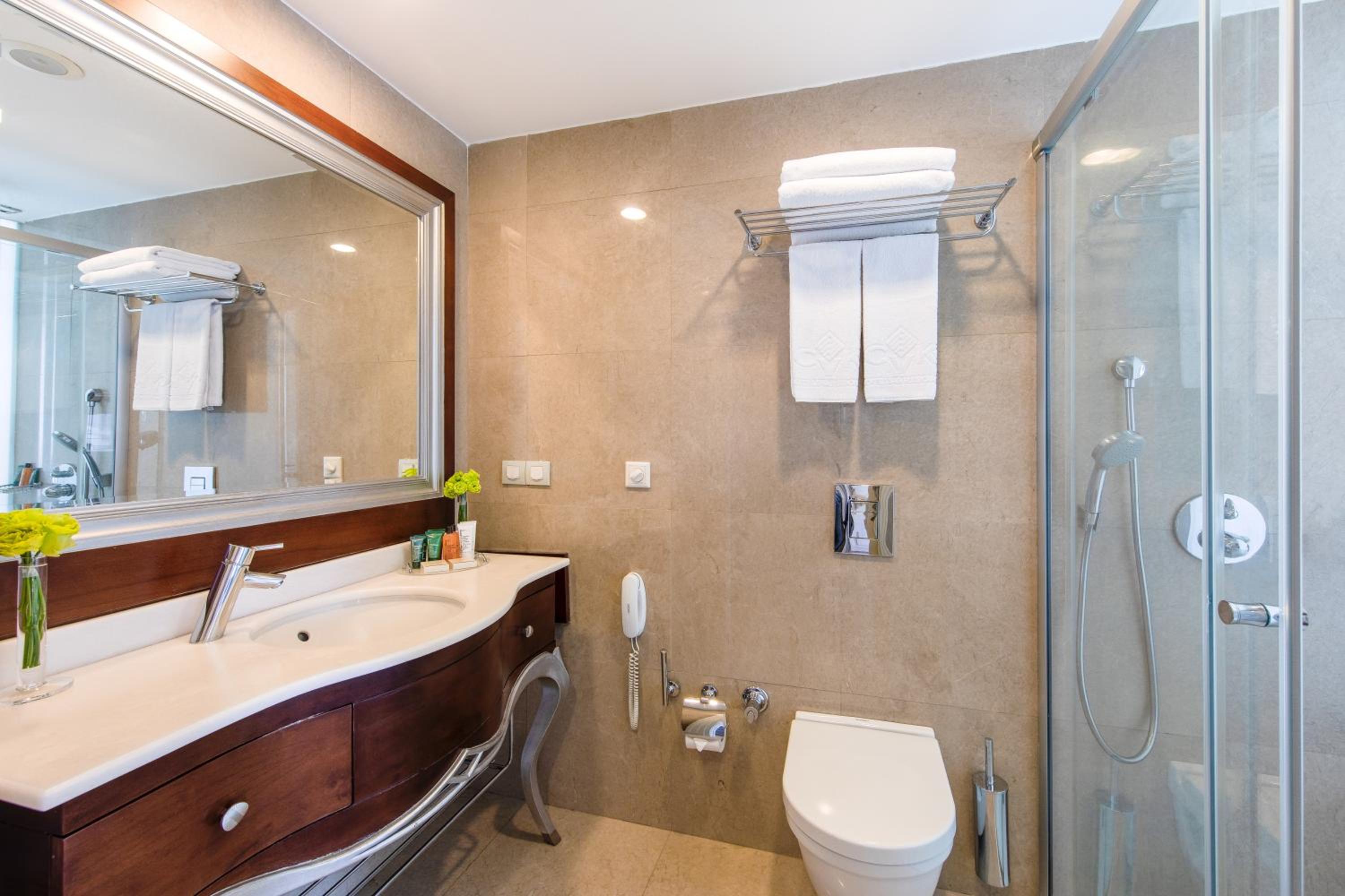 Superior Taksim Square View Room photo 3