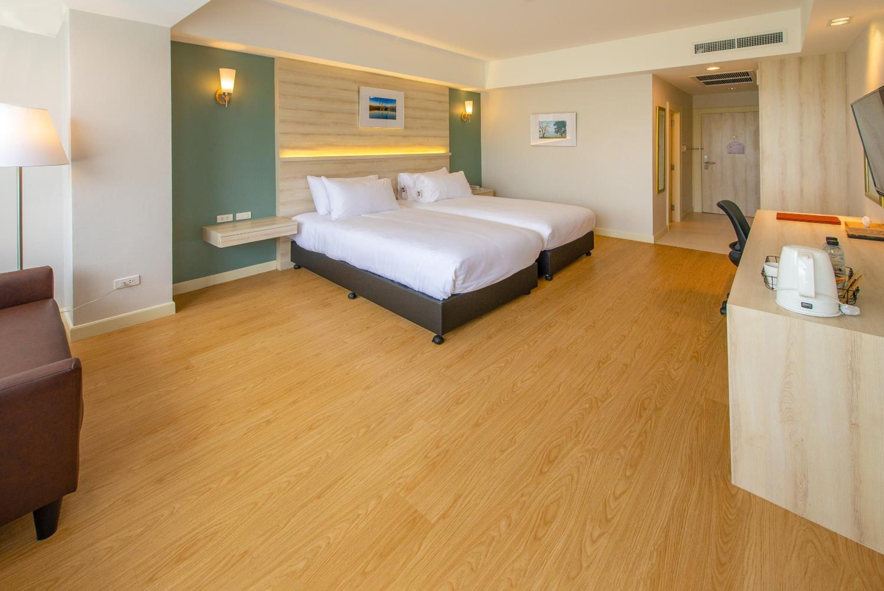 Deluxe Twin Room - Photo 7