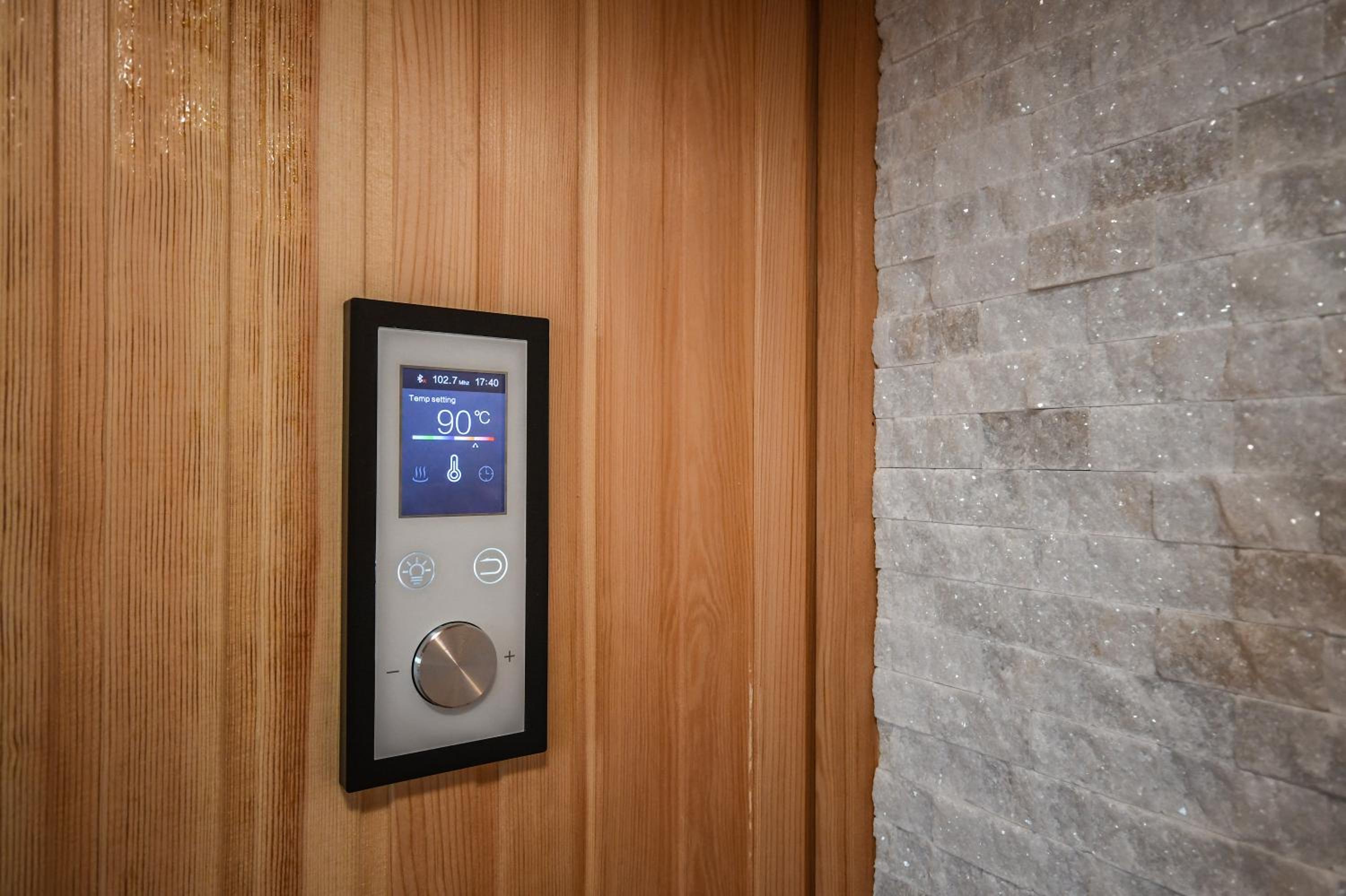 Junior Suite with Sauna - Photo 5