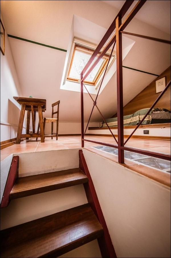 Three-Bedroom Apartment photo 3