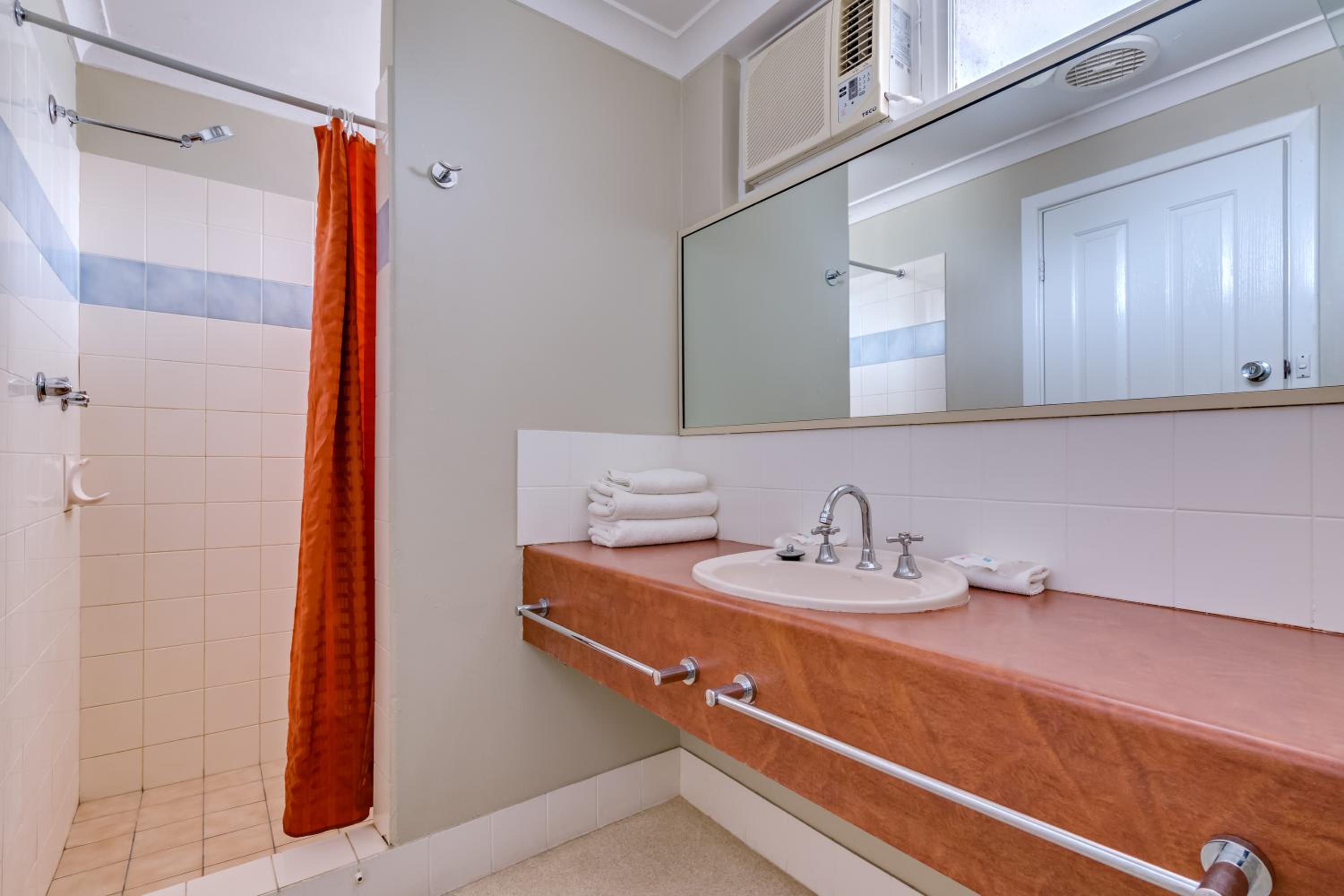Standard Queen Room - Photo 2