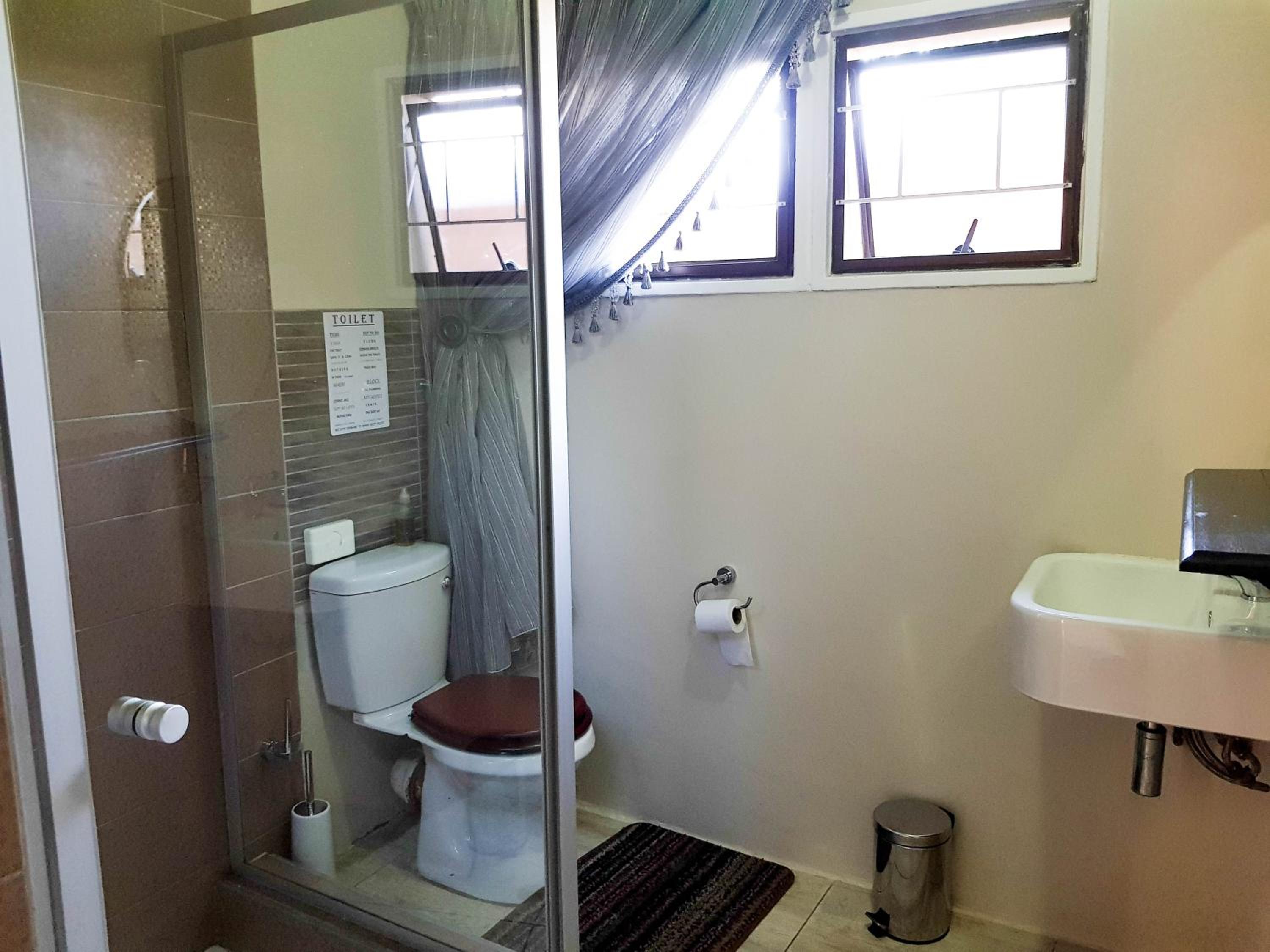 Twin Room - Photo 2