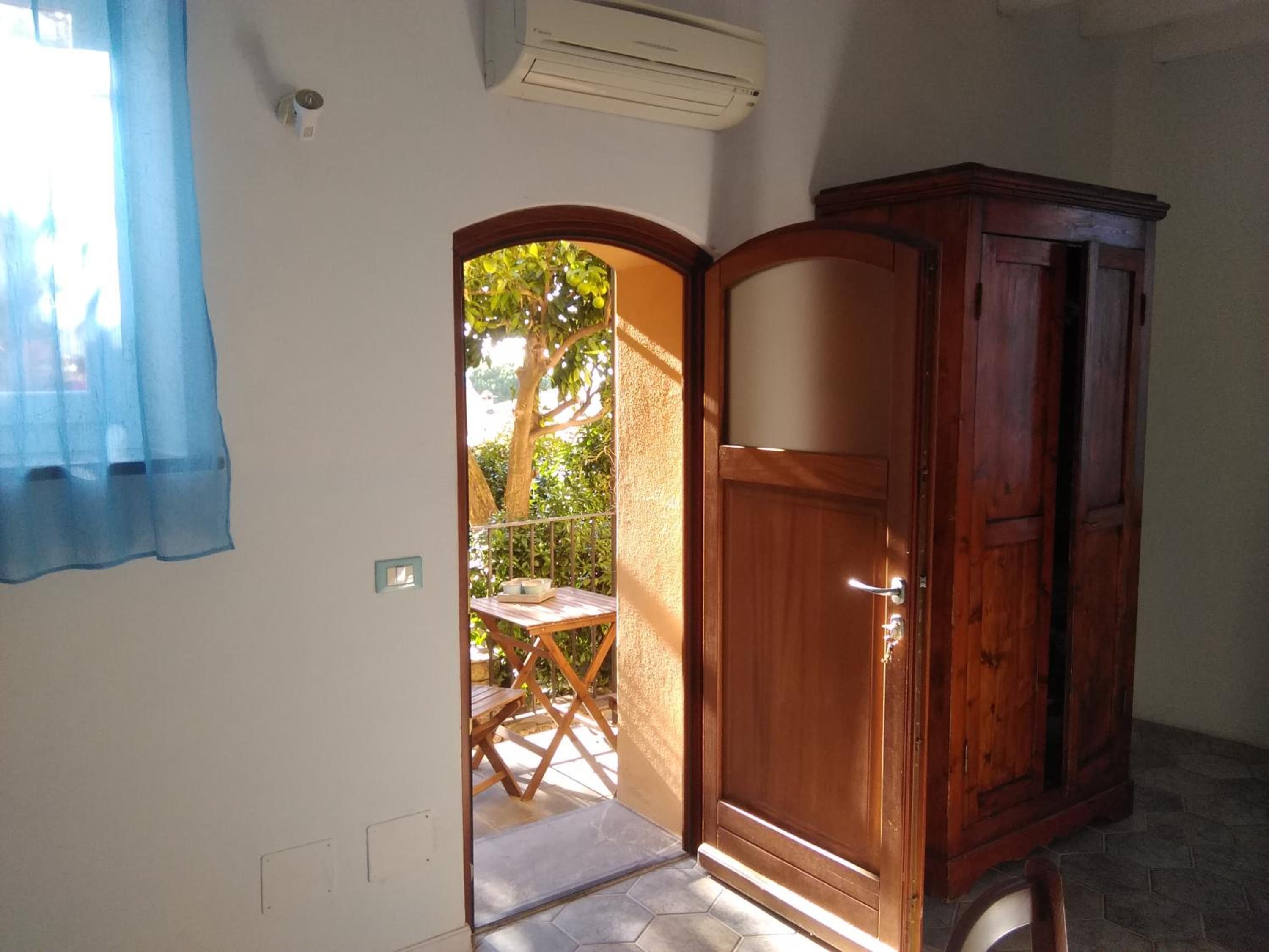 Studio with Garden View photo 1