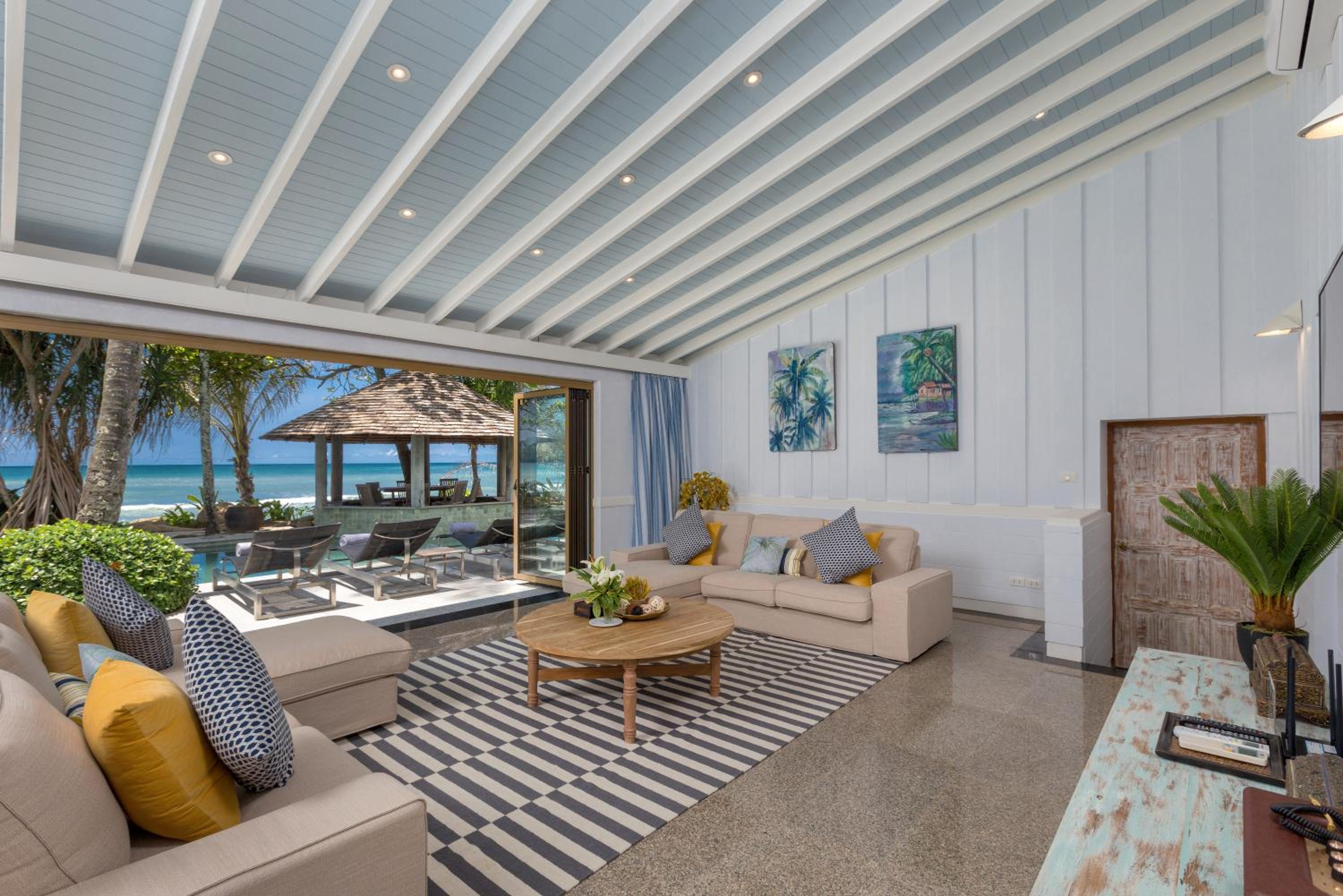 Villa - Beach Front - Photo 32