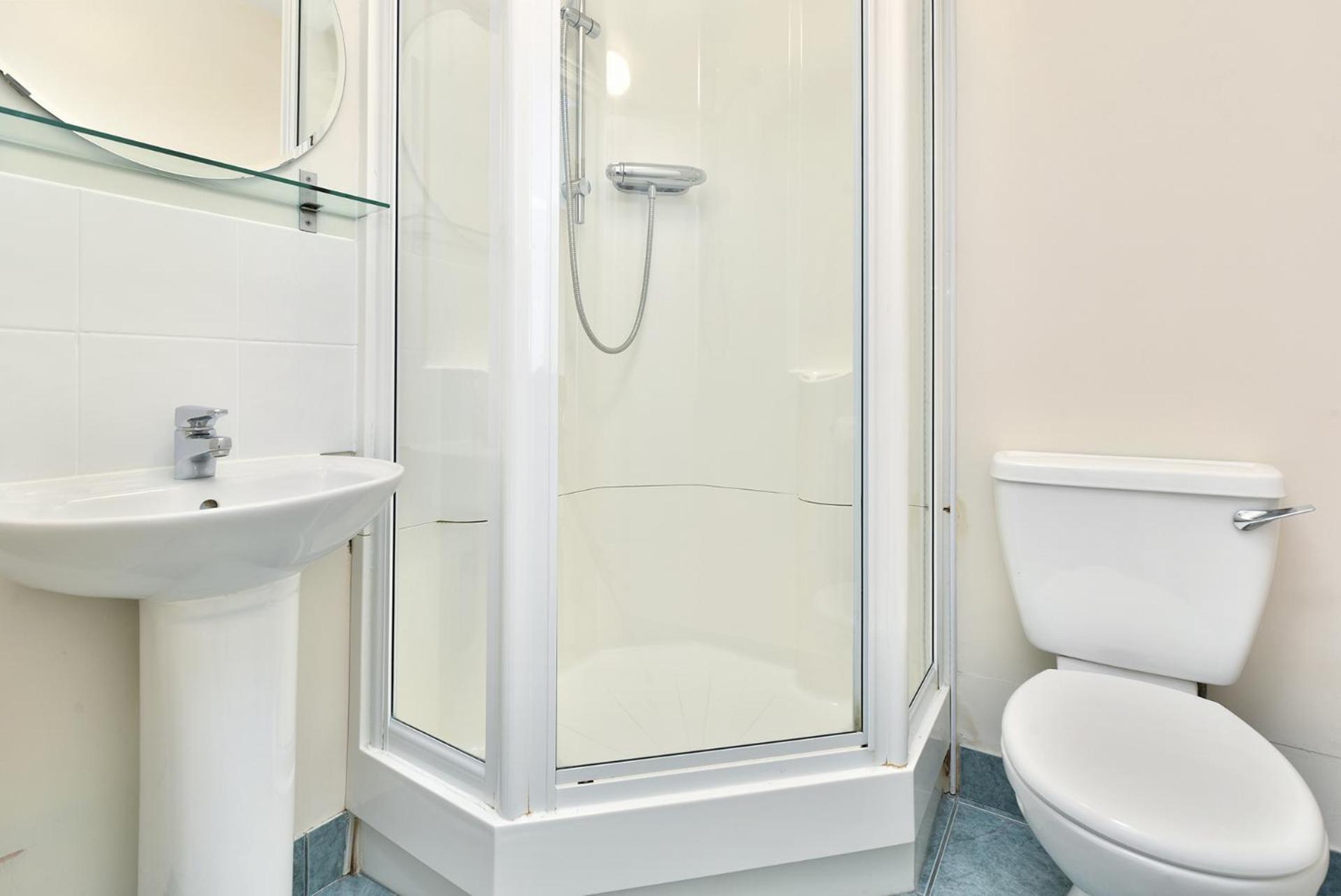 En Suite Single Room photo 3