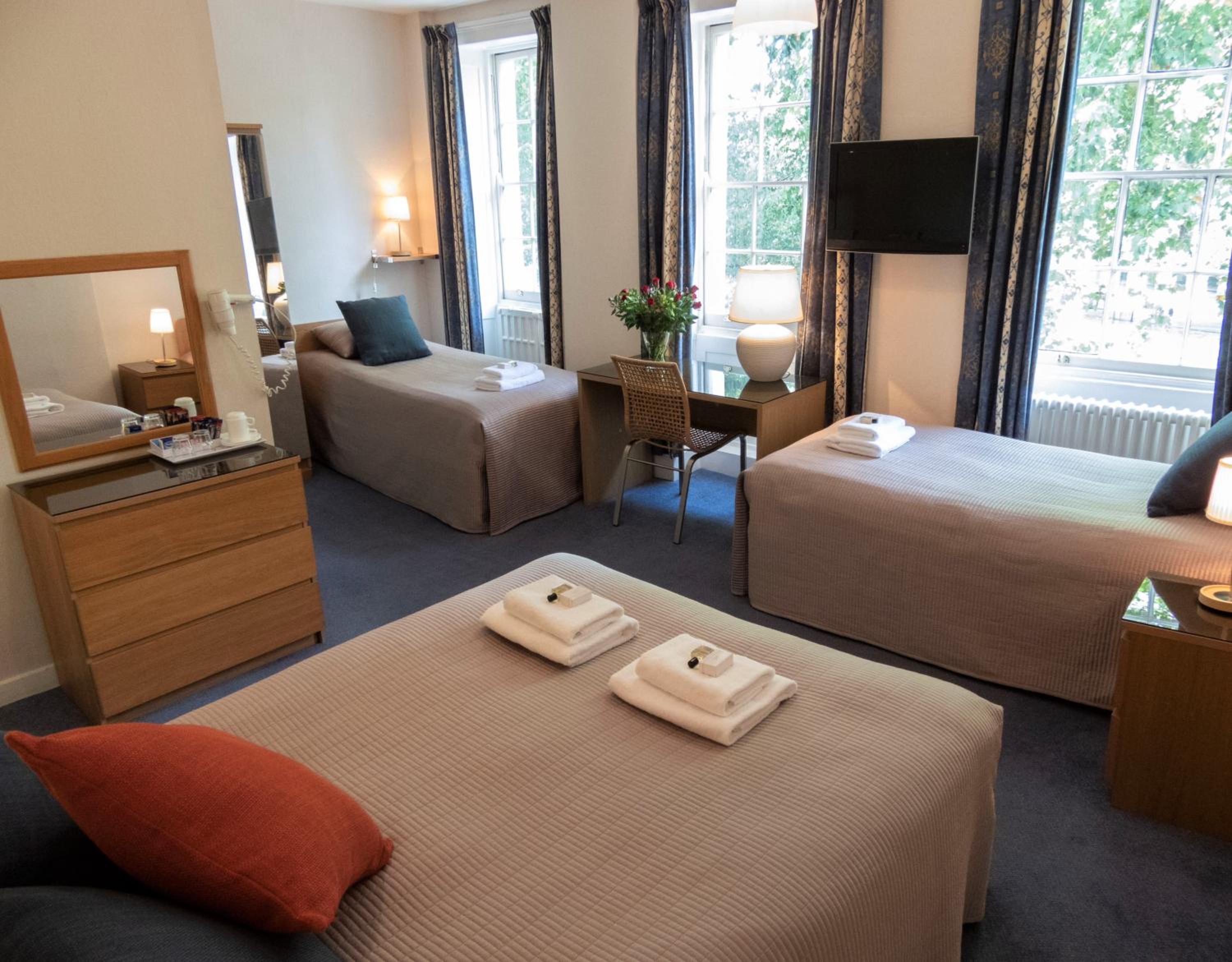 Superior En Suite Quadruple Room photo 1