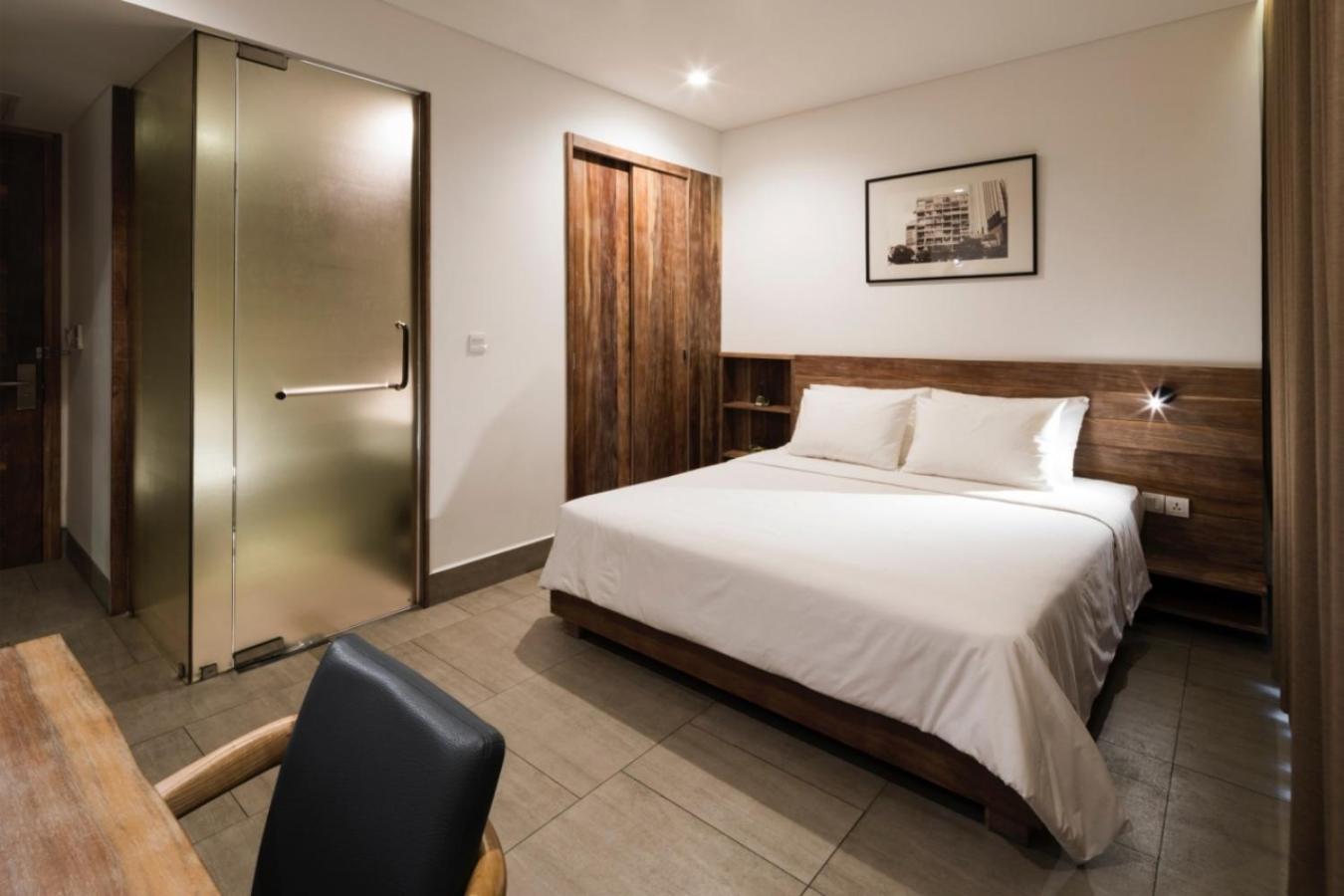 Deluxe Double Room with Balcony photo 3