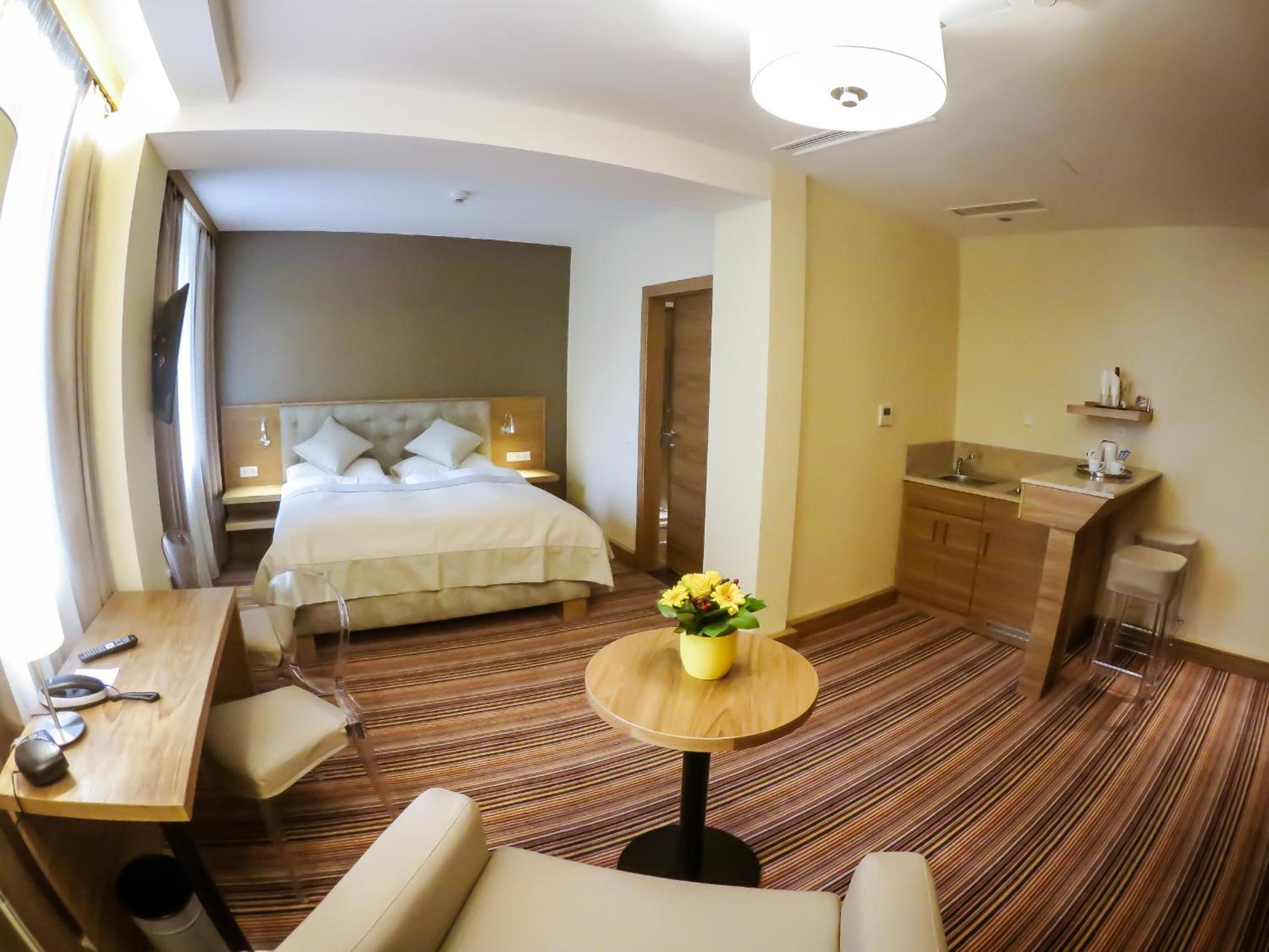 Comfort Plus Double Room - Photo 4