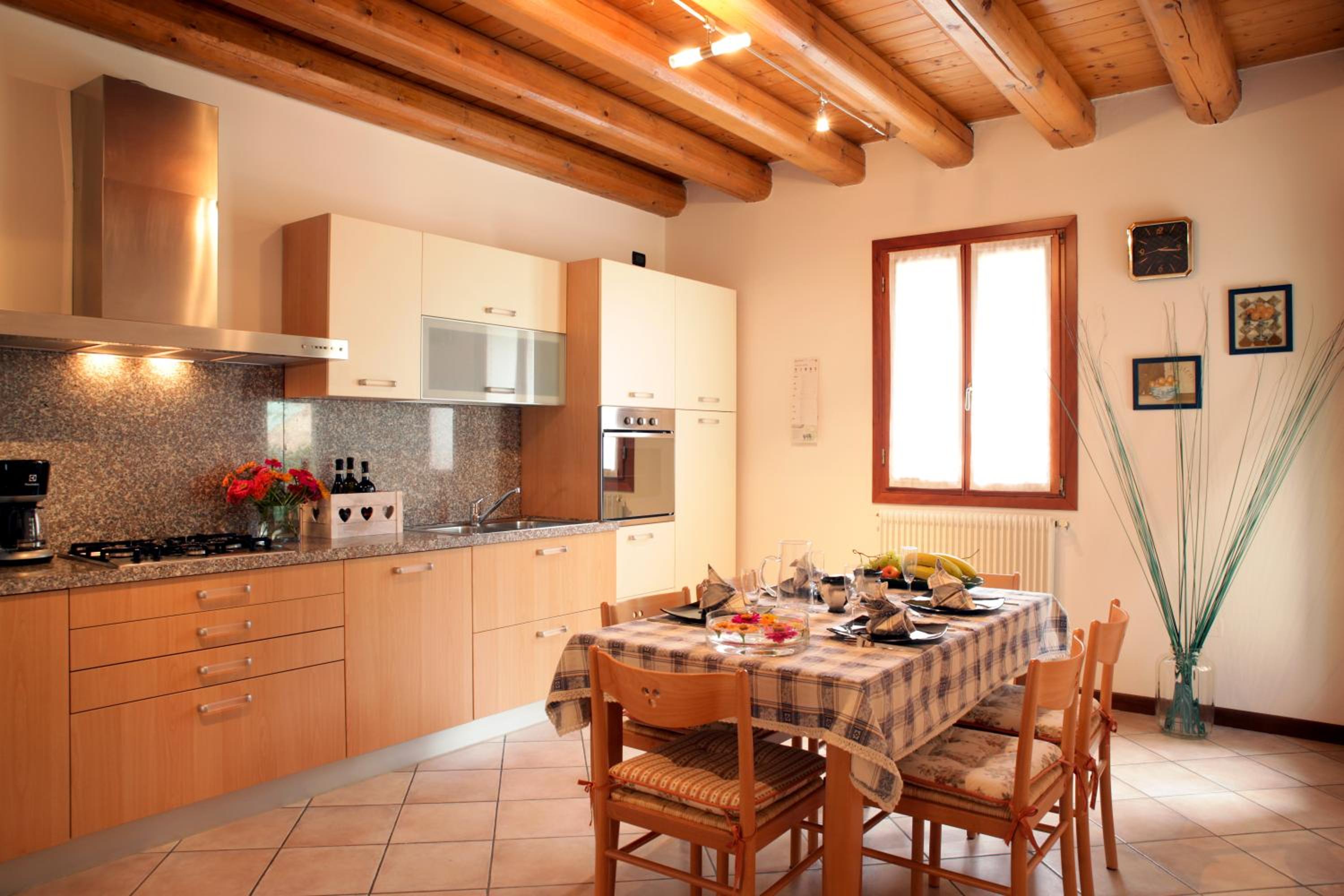 Three-Bedroom House photo 3