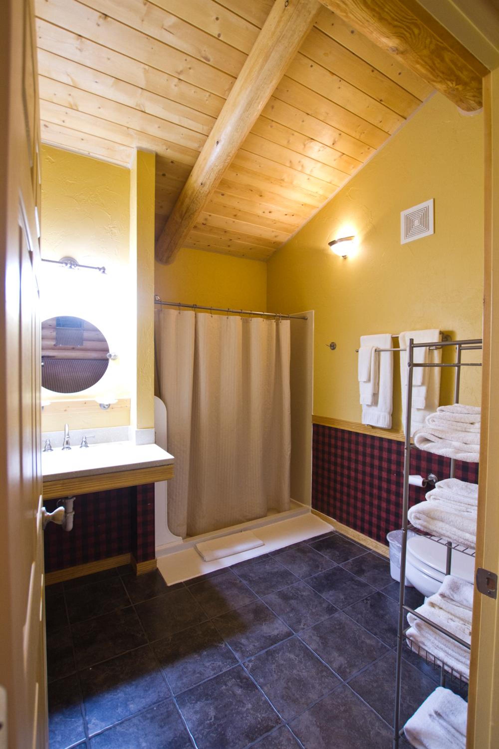 King Suite - Photo 4