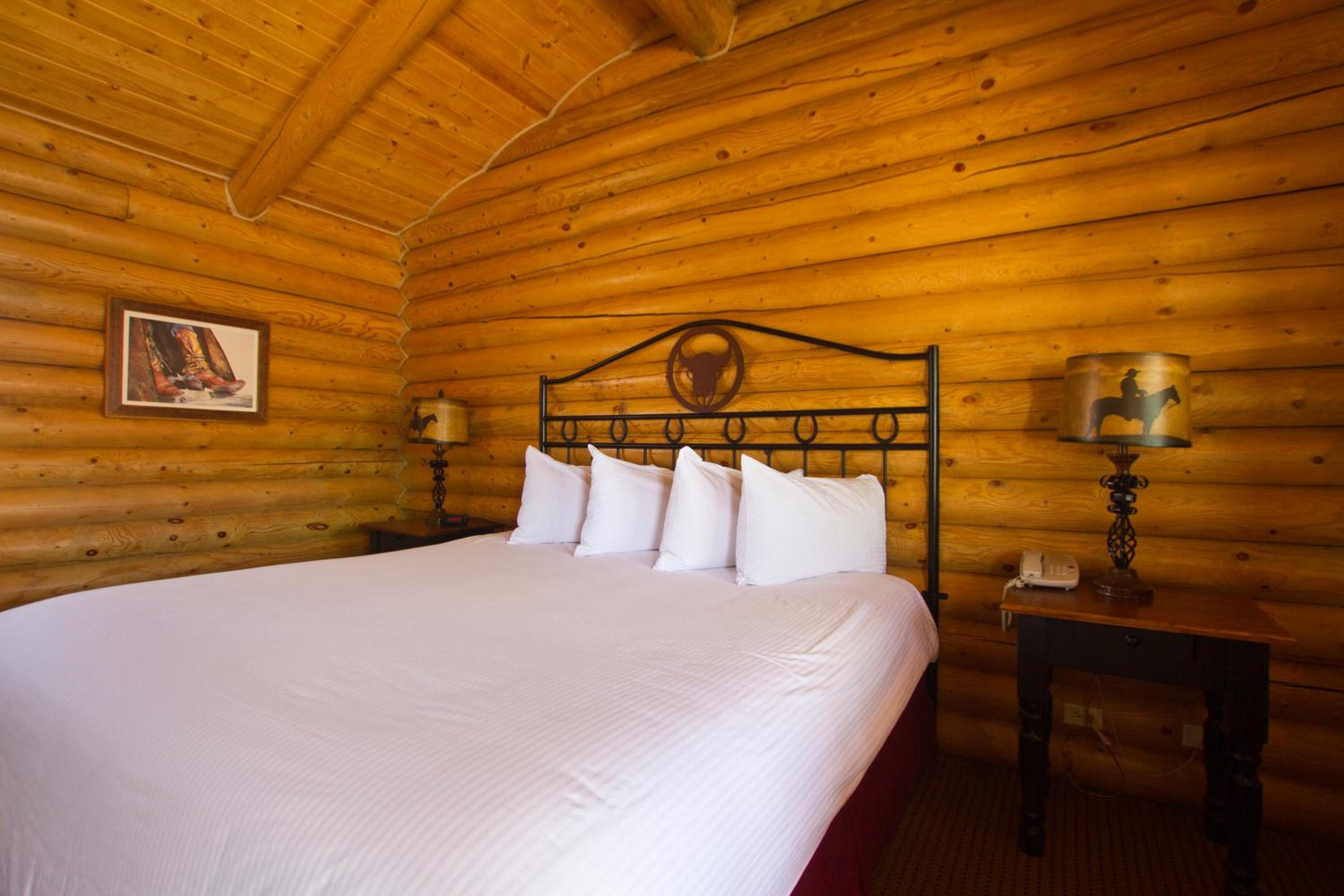 Superior King Room - Photo 4