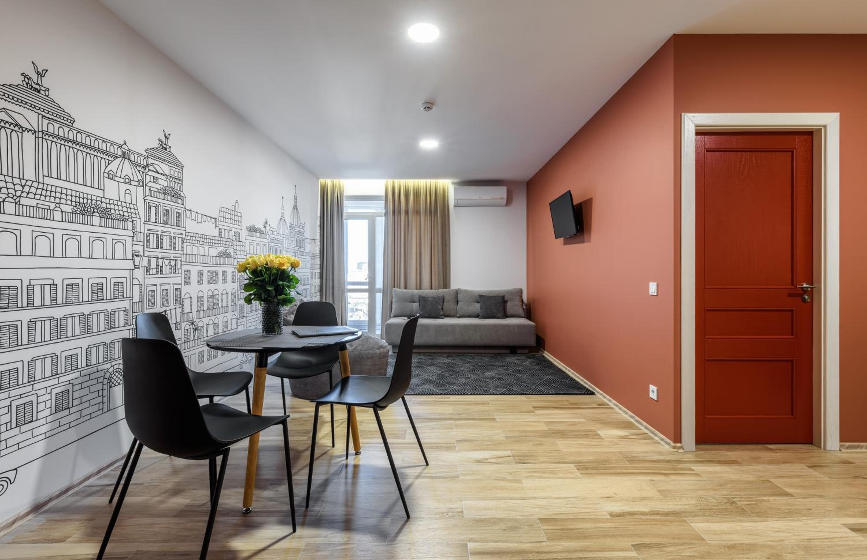Apartment photo 2