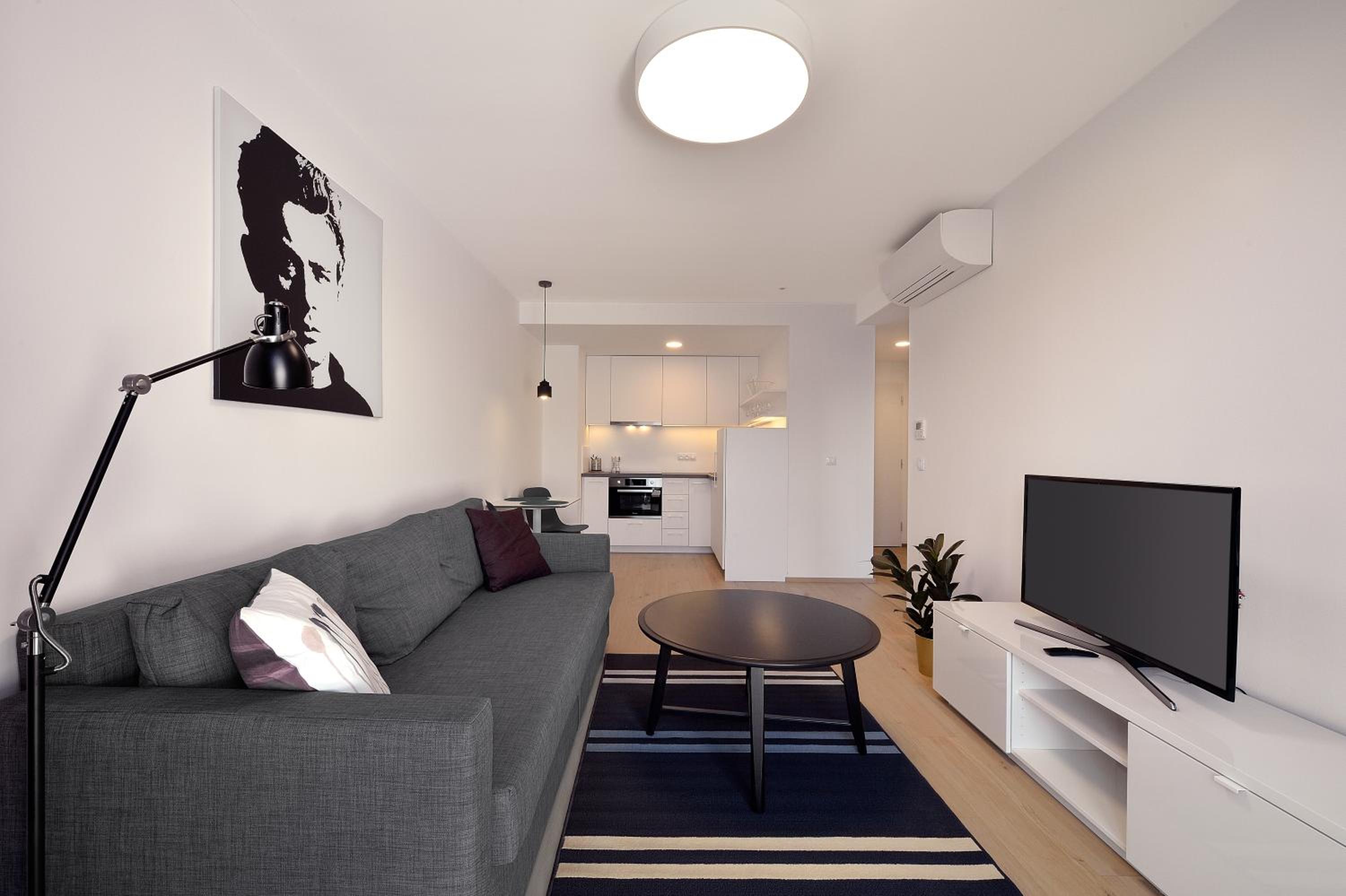 Deluxe Apartment - Photo 6