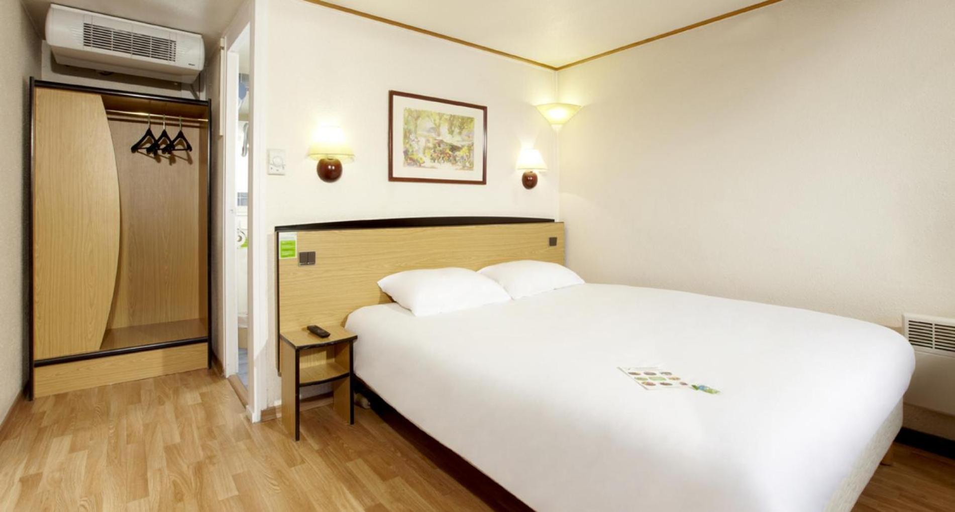 Triple Room with 1 Double Bed and 1 Child Bed photo 1