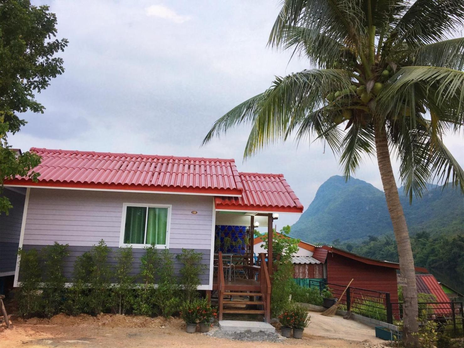 Bungalow photo 2
